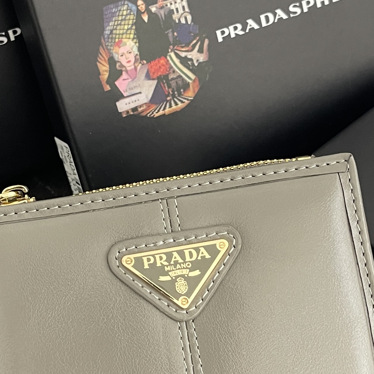 Prada Small Oil-Wax Leather Wallet with Triangular Enamel Logo - Image 4