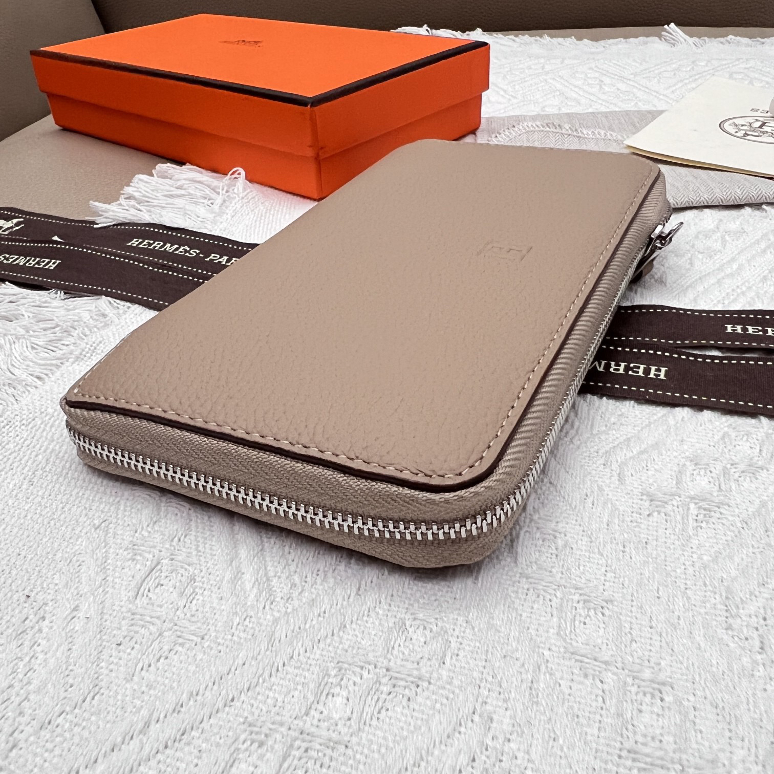 Hermes Constance Epsom Leather Zip Wallet - Image 4
