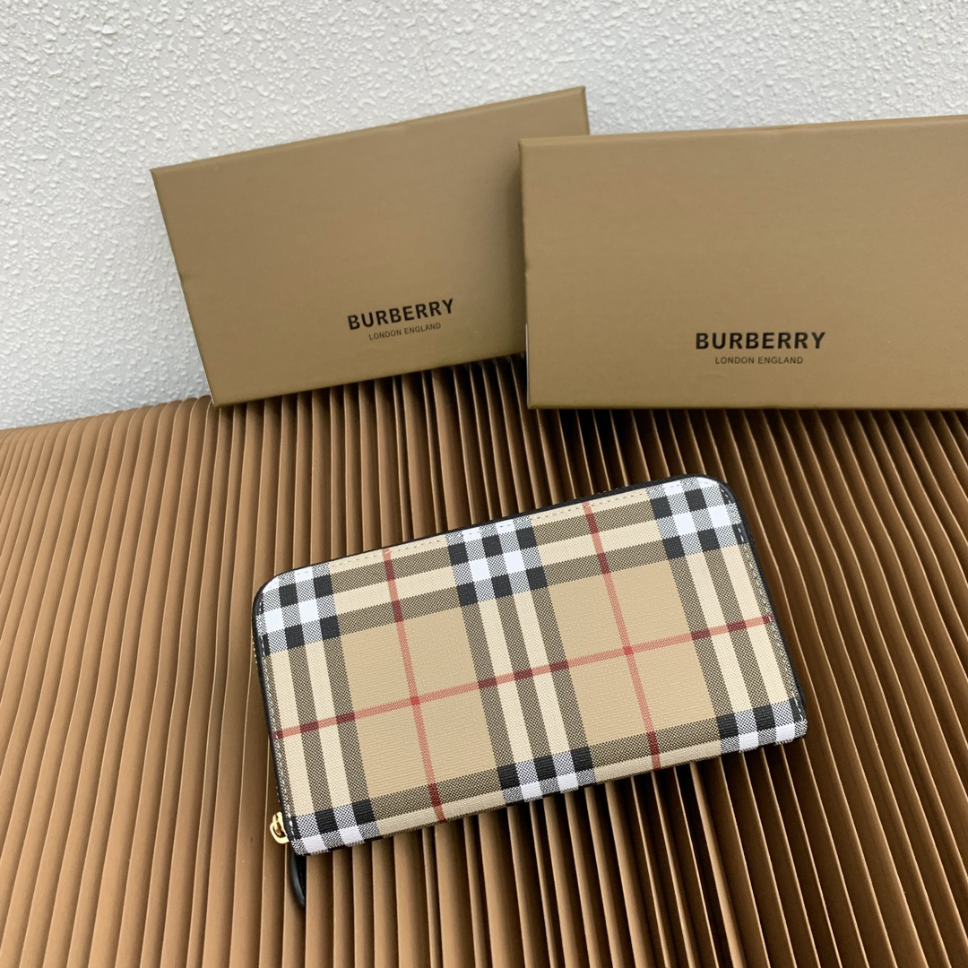 Burberry Checkered Full-Zip Wallet - Image 4