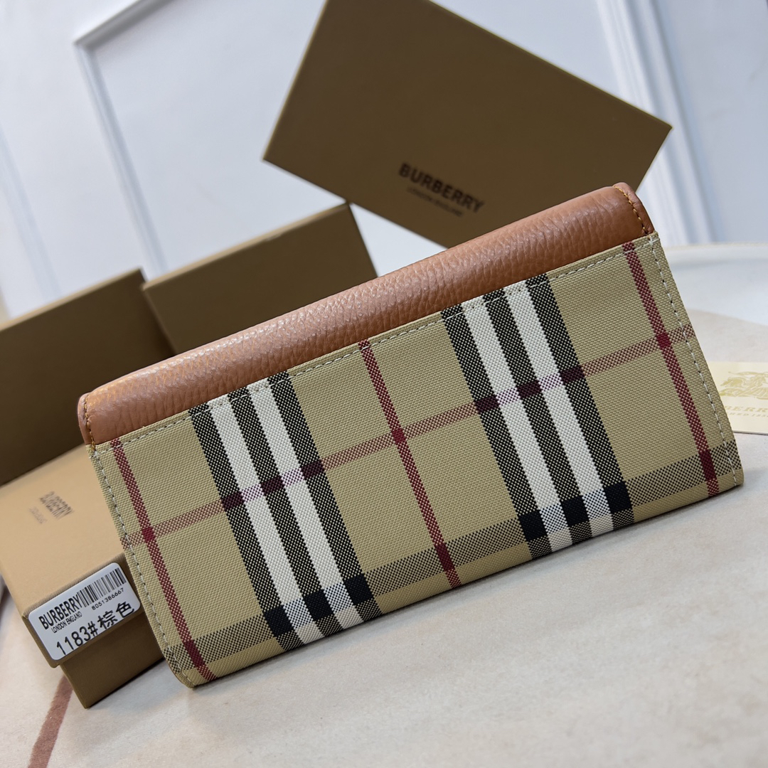 Burberry Vintage Check Long Wallet - Image 4