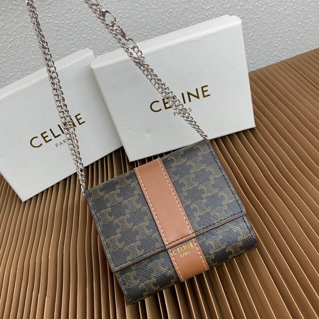 Small Triomphe Trifold Wallet - Image 4