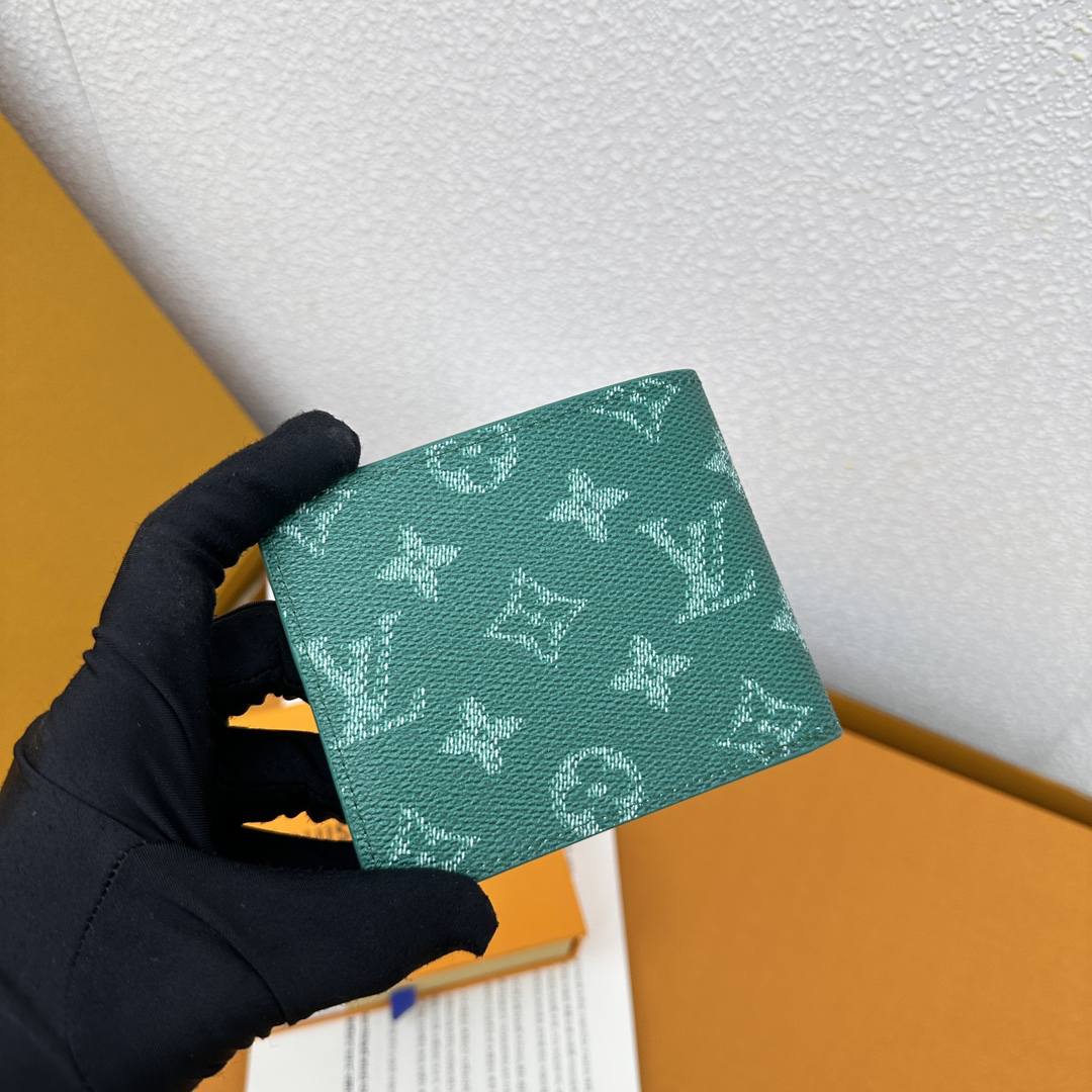 Louis Vuitton M12657 Monogram Heritage Canvas Wallet - Image 4