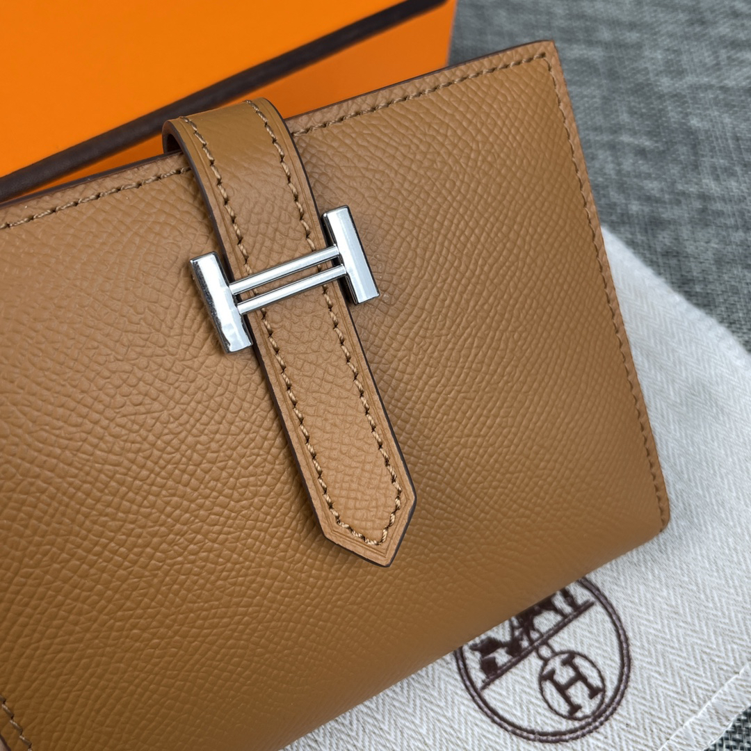 Hermès Palm-Pattern Cowhide Vertical Wallet, Model 5120 - Image 4