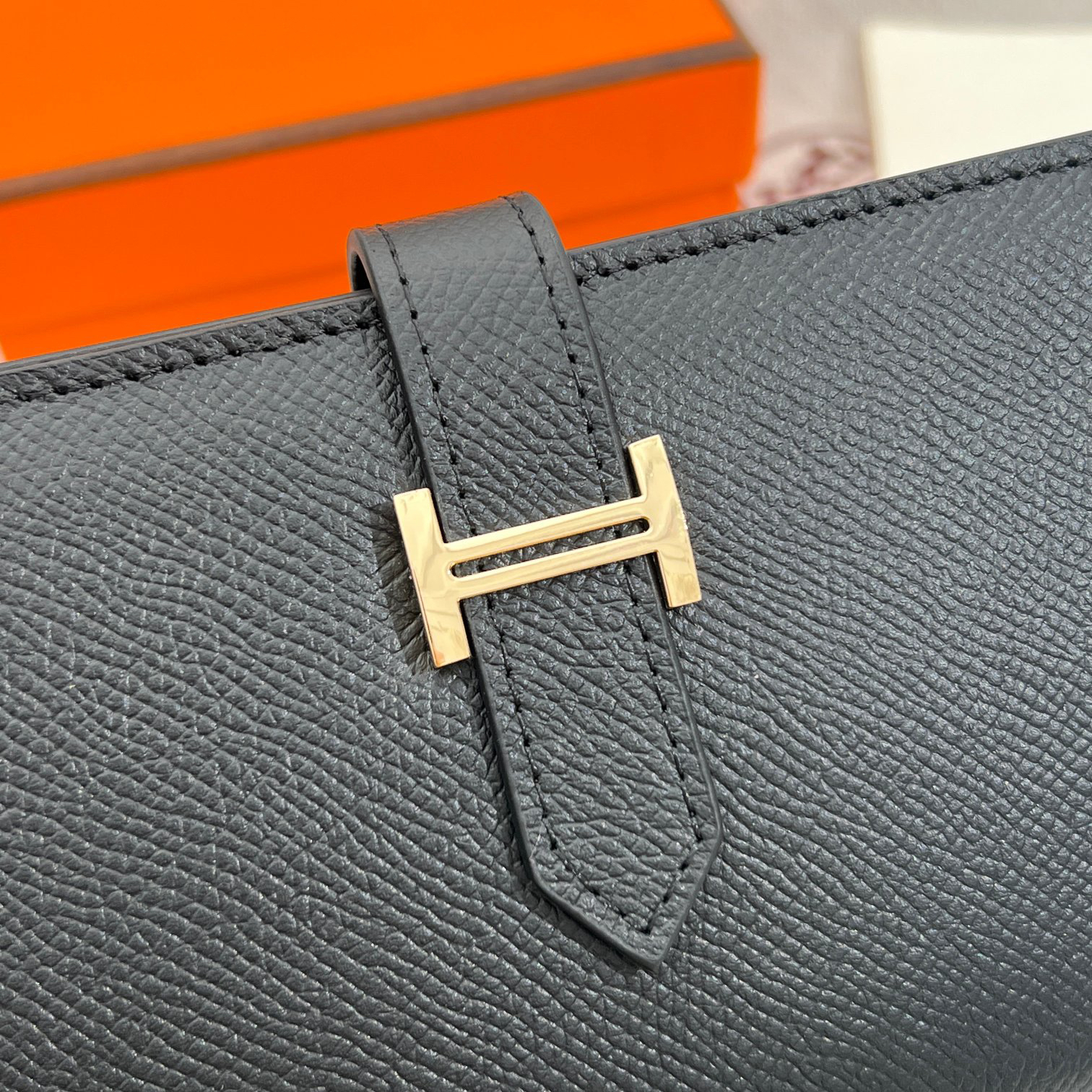 Hermes Leather Vertical Zip Wallet - Image 4