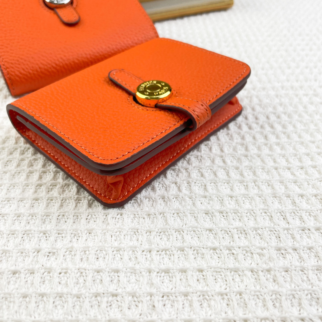 Hermès Togo Leather Wallet - Image 4