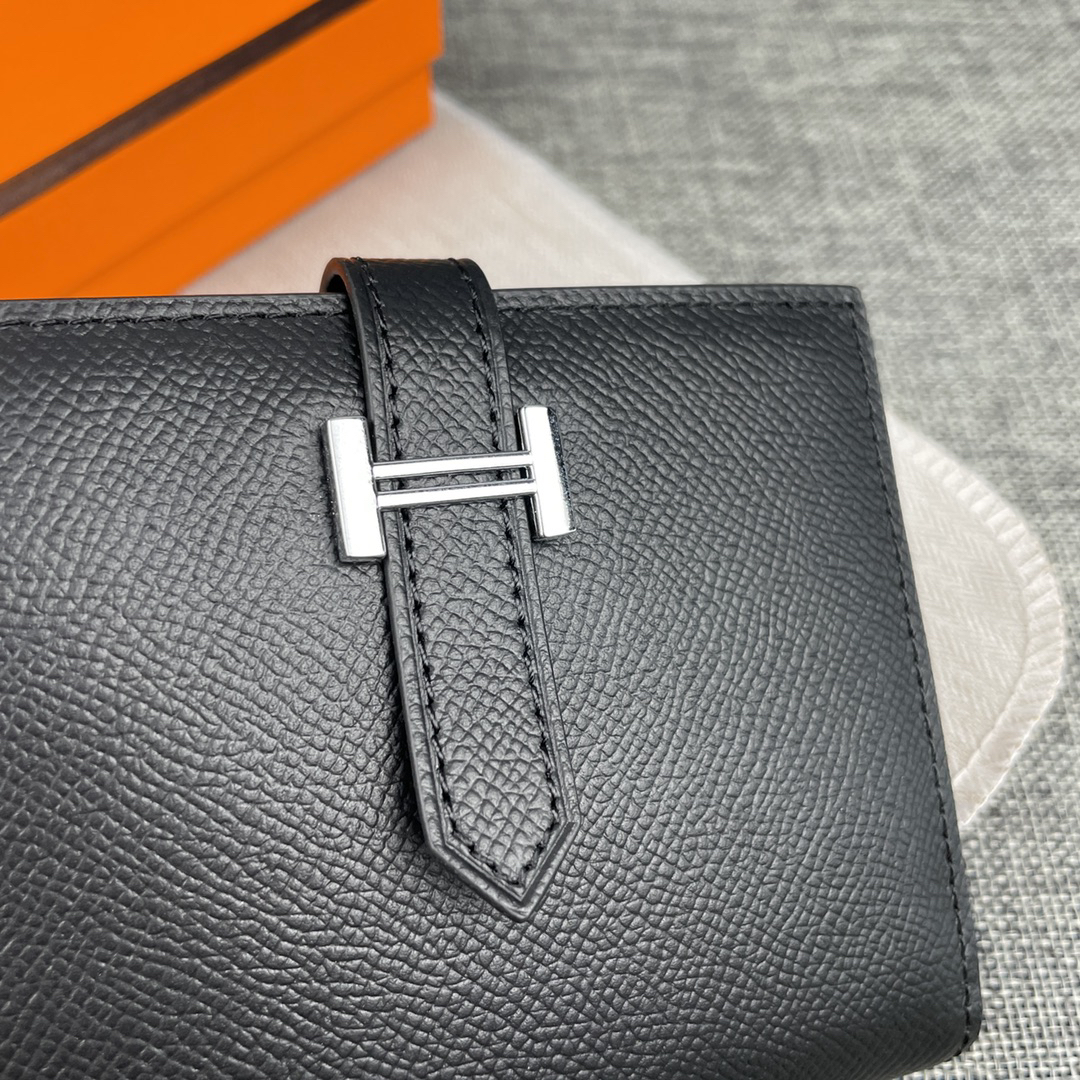 Hermès 5120 Palm-Grain Leather Vertical Wallet - Image 4