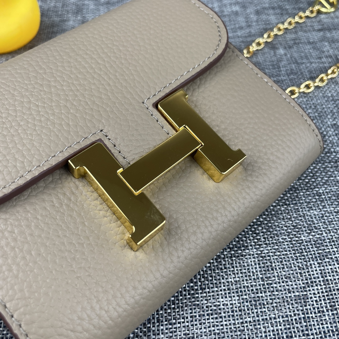 Hermès Constance Mini Shoulder Bag in Togo Calfskin - Image 4