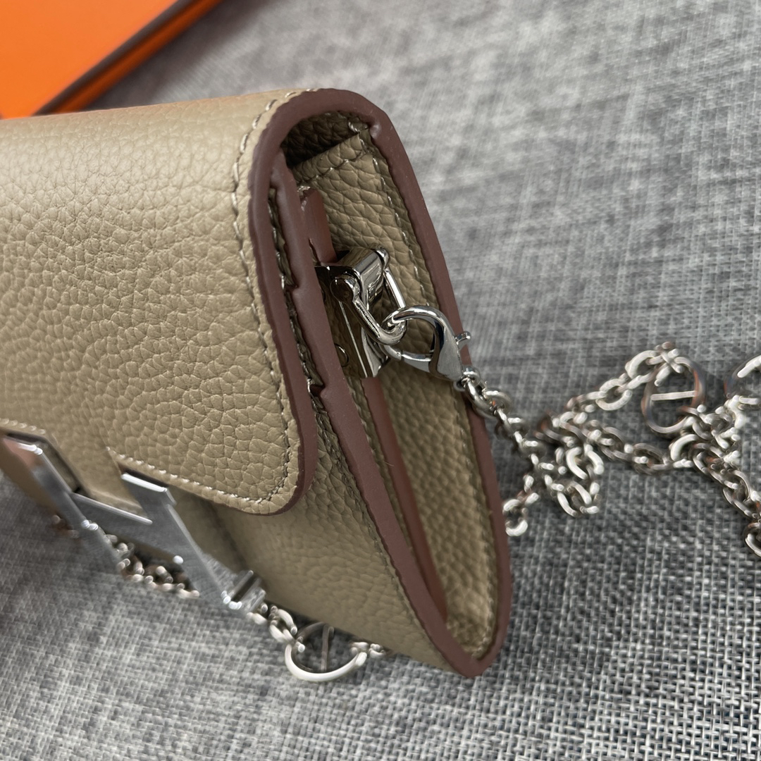 Hermès Constance Mini Shoulder Bag in Togo Leather - Image 4