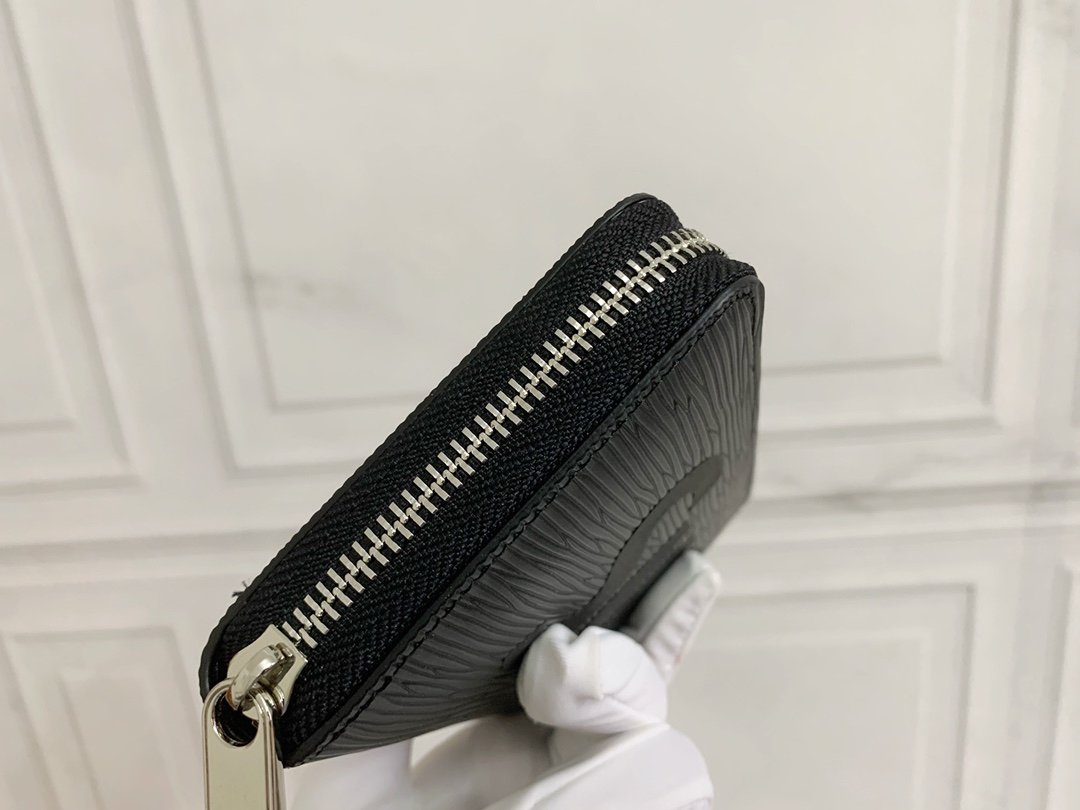 Louis Vuitton Monogram Cowhide Wallet - Image 4