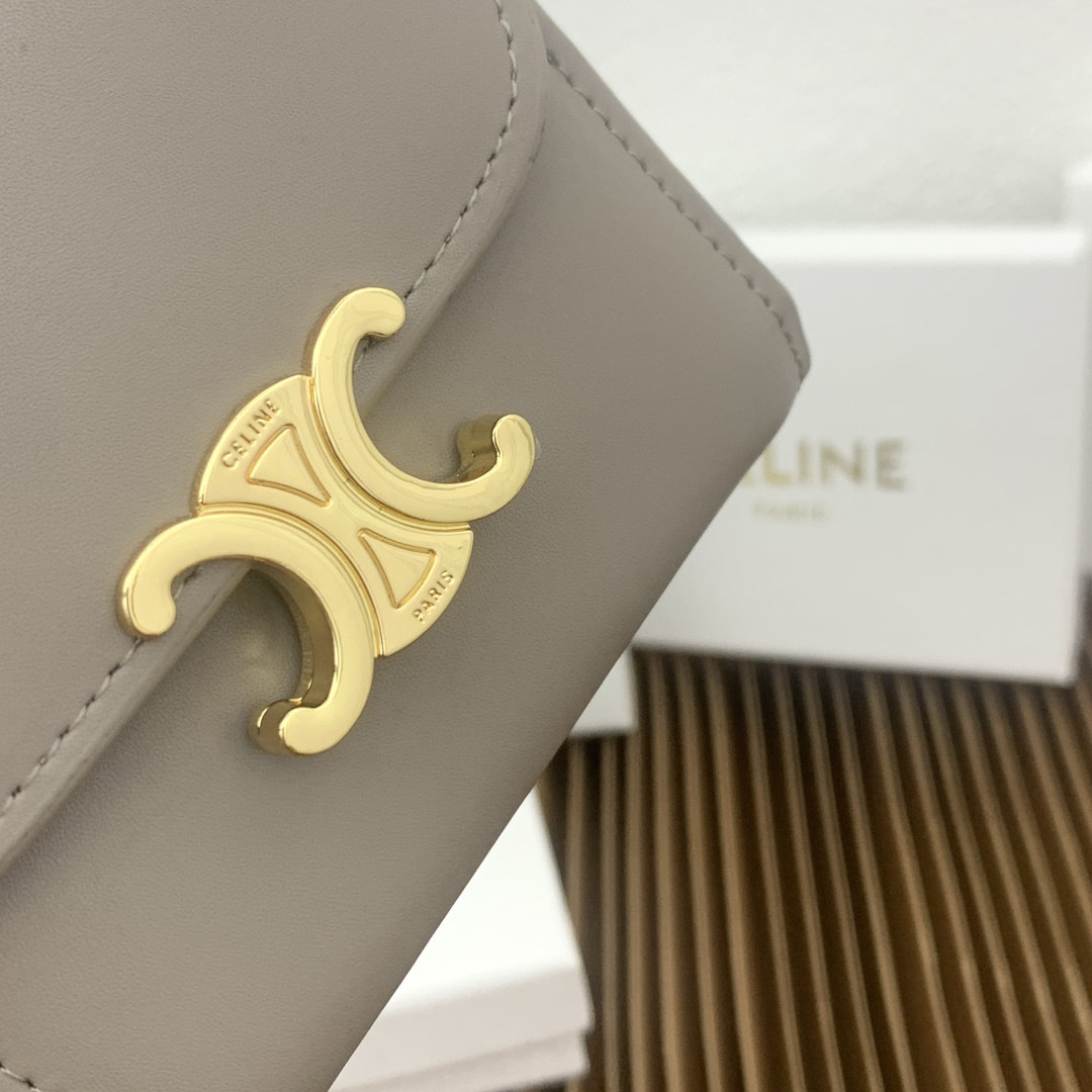 CELINE Small Triomphe Leather Flap Wallet - Image 4