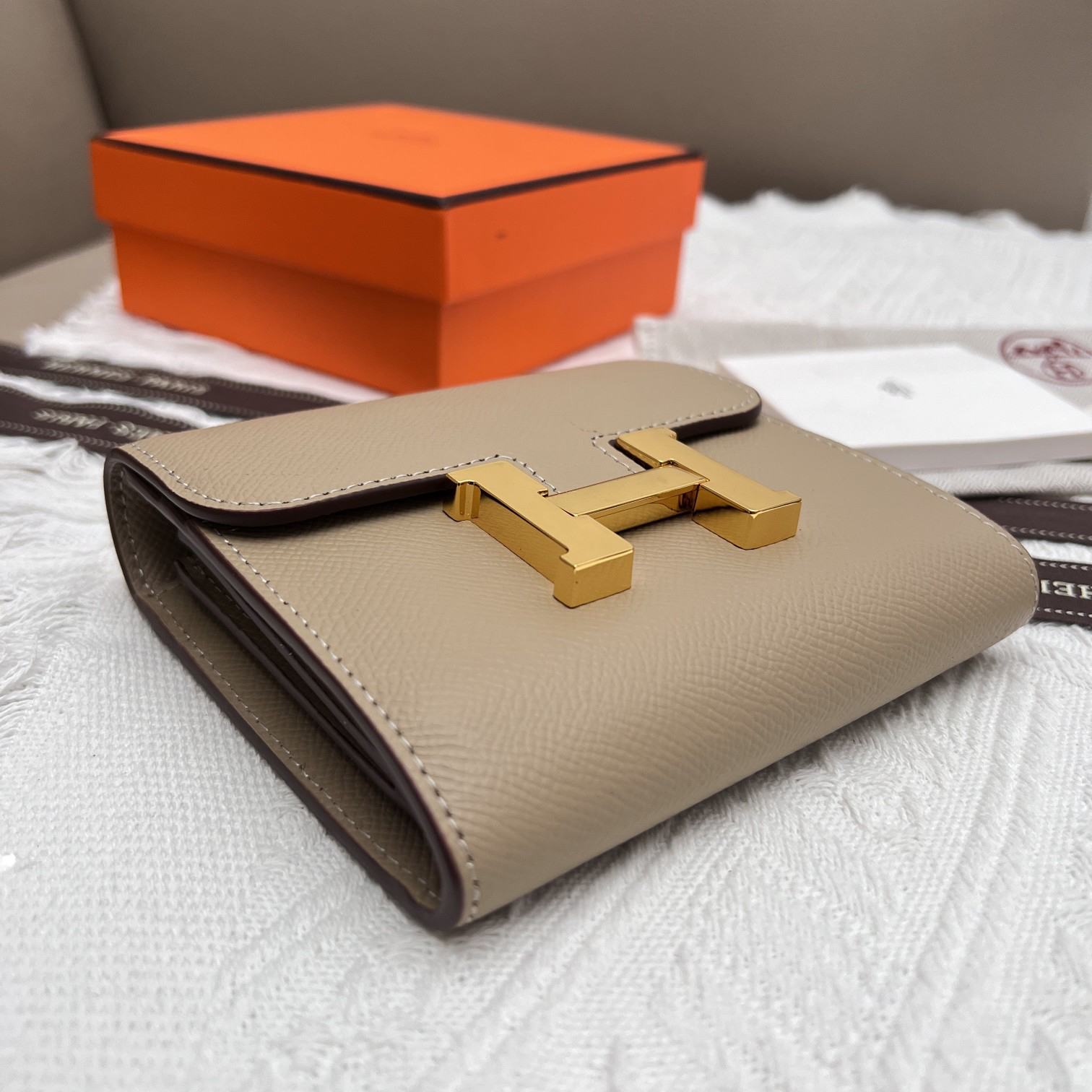 Hermès Constance 537 Palm-Grain Leather Shoulder Bag - Image 4