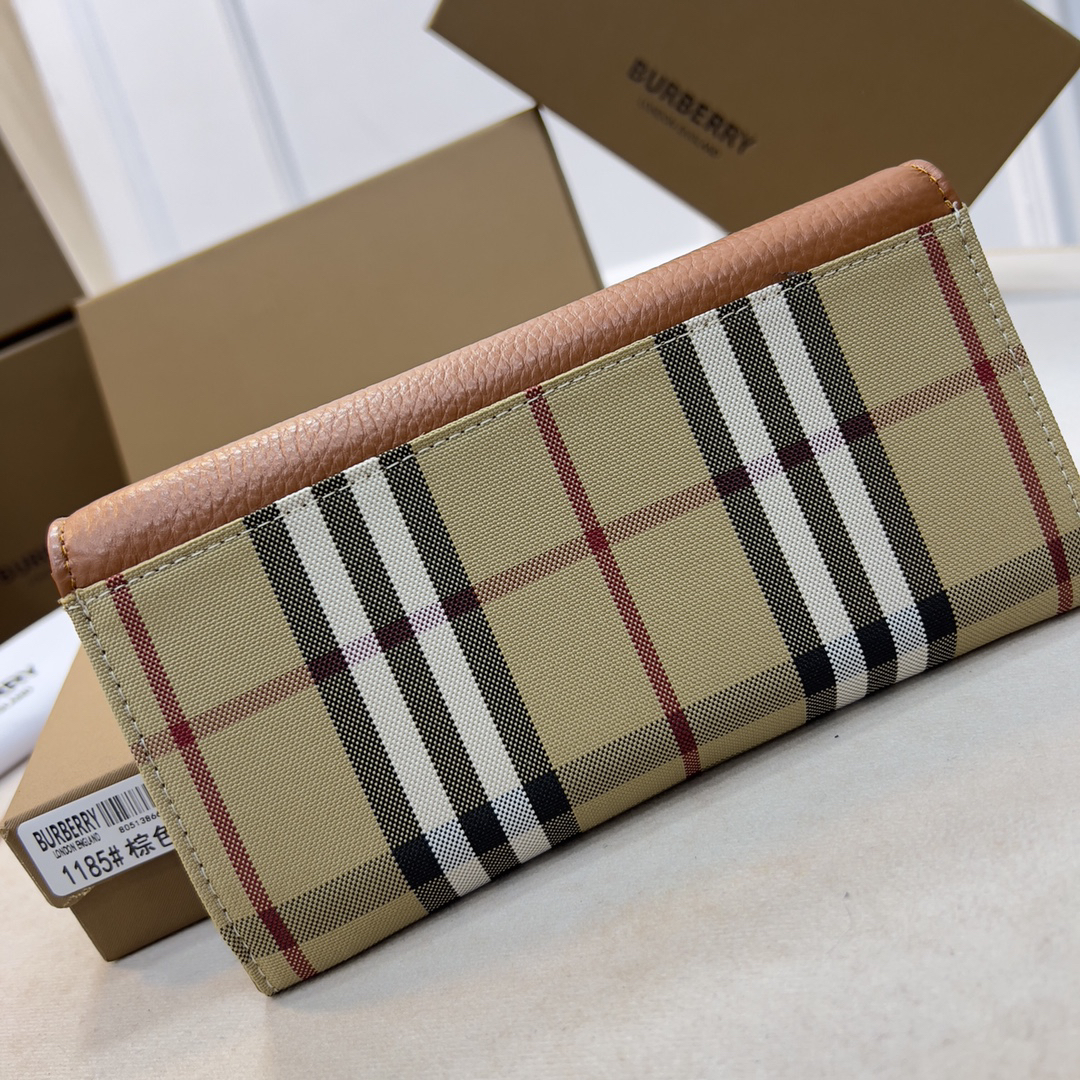 Burberry Vintage Check Long Wallet - Image 4