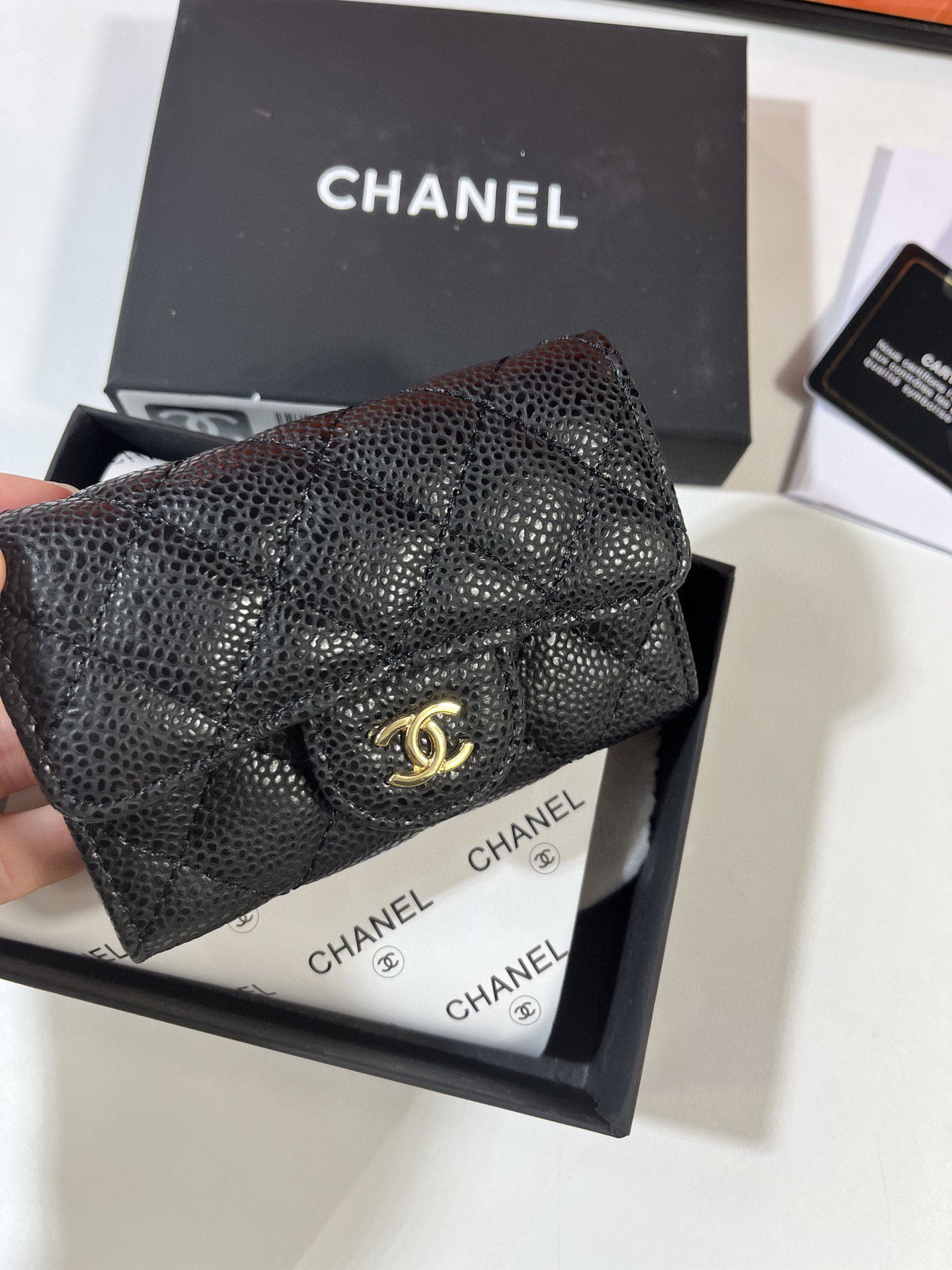 CHANEL CF Series Caviar Leather Card and Coin Purse - Image 4