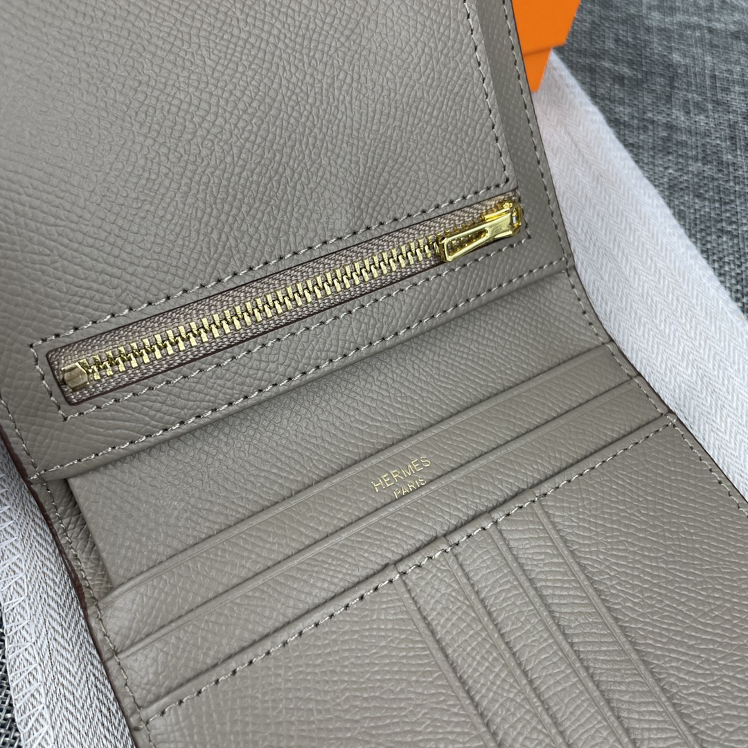 Hermes Vertical Pocket Wallet - Image 4