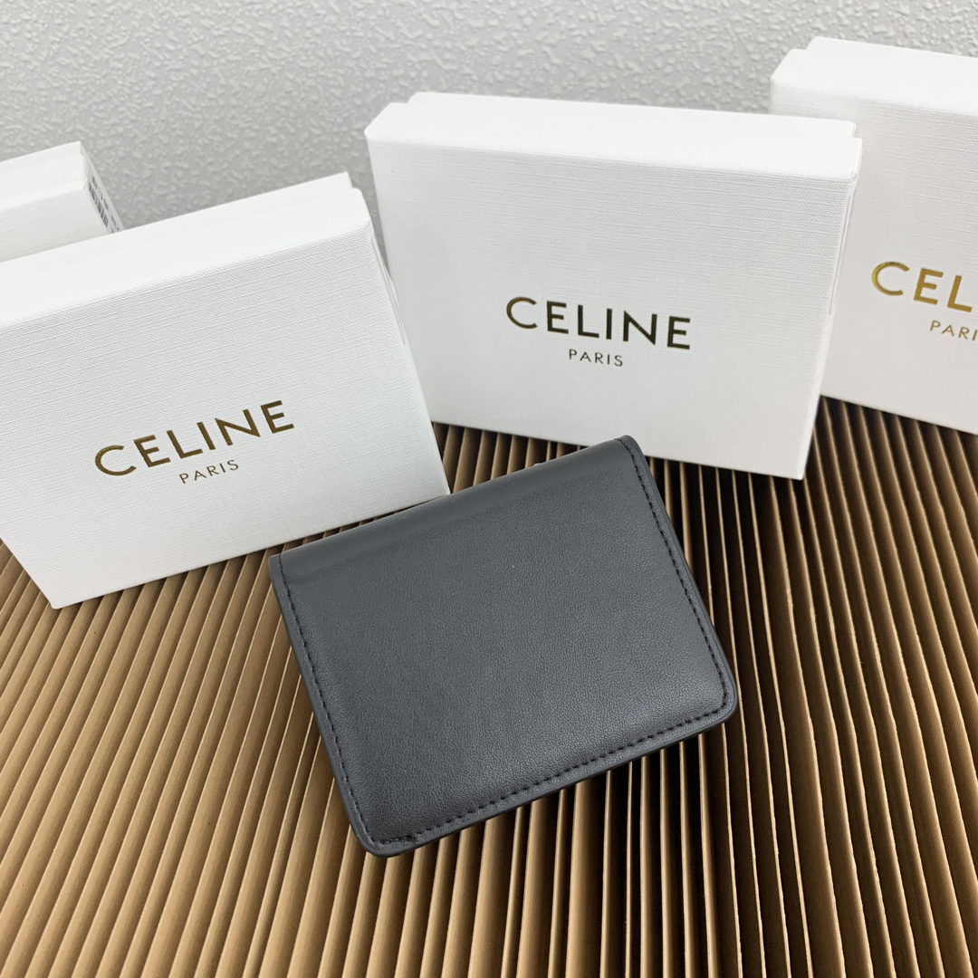 Celine Triomphe Leather Short Wallet - Image 4