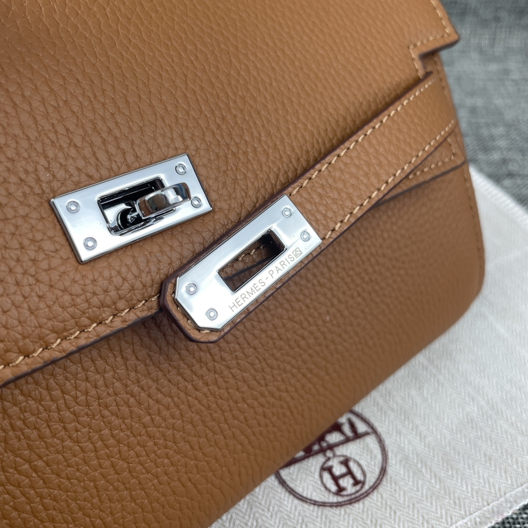 Hermès Kelly Top-Grain Leather Handbag - Image 4