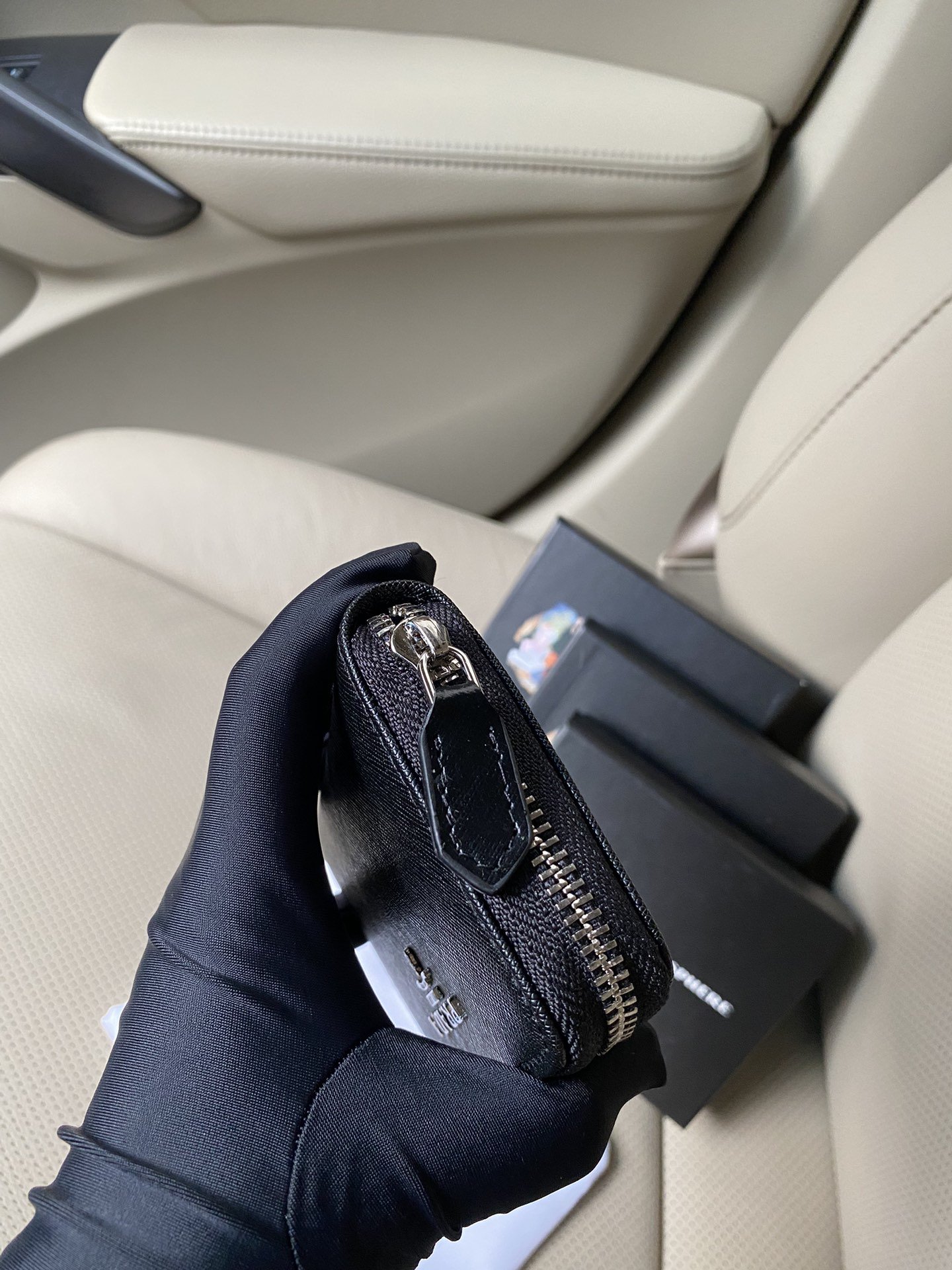 Prada 2MC553 Black Leather Card Holder - Image 4