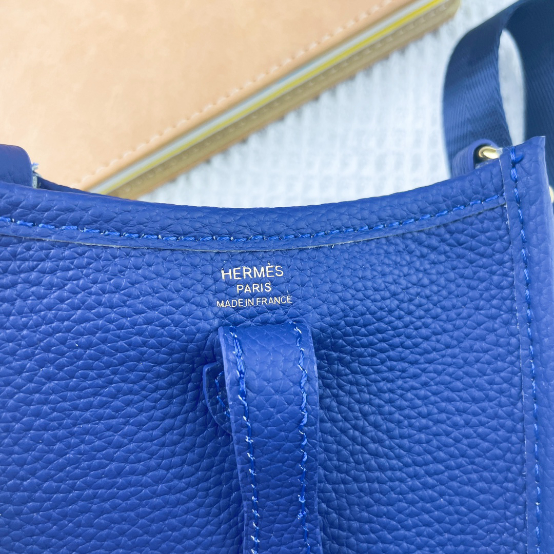 Hermès Evelyne 336 Shoulder Bag - Image 4