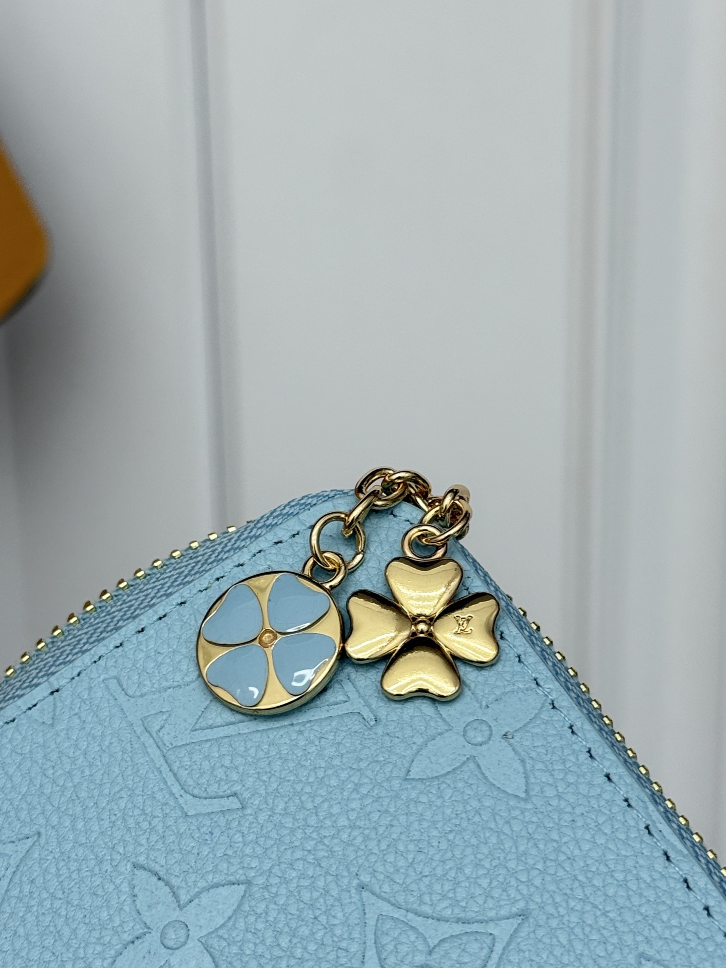 Louis Vuitton M60430 Zippy Wallet, Pale Blue with Lemon Yellow - Image 4