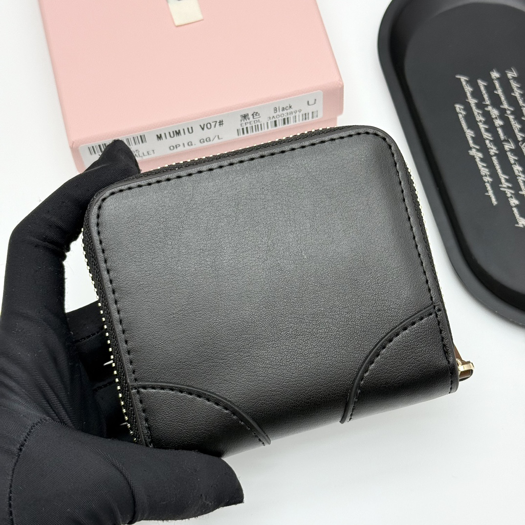 Miu Miu V07 Coin Purse - Image 4