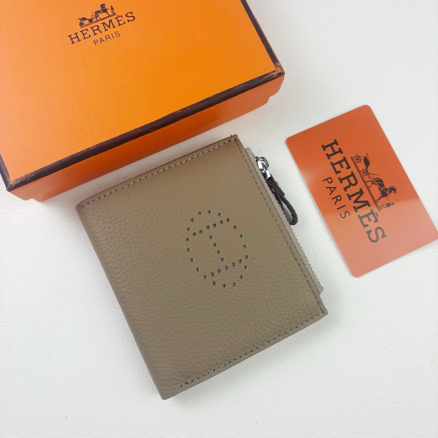 Hermes Silk'in Togo Leather Wallet - Image 4