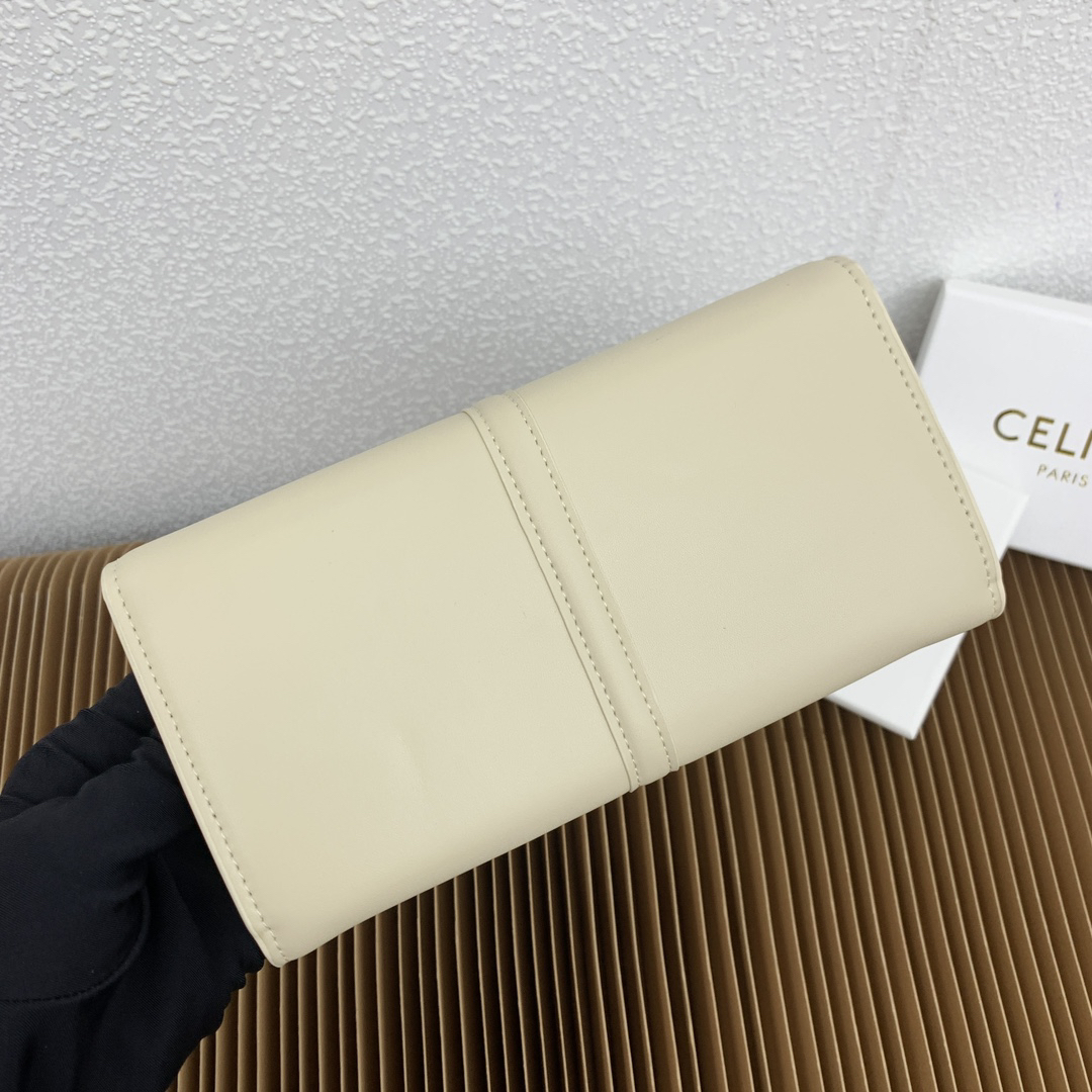 Triomphe 16 Cowhide Leather Wallet - Image 4