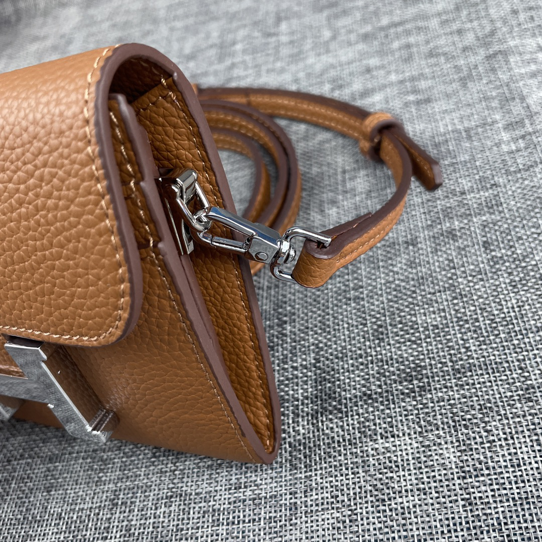 Hermès Constance Togo Leather Mini Shoulder Bag - Image 4