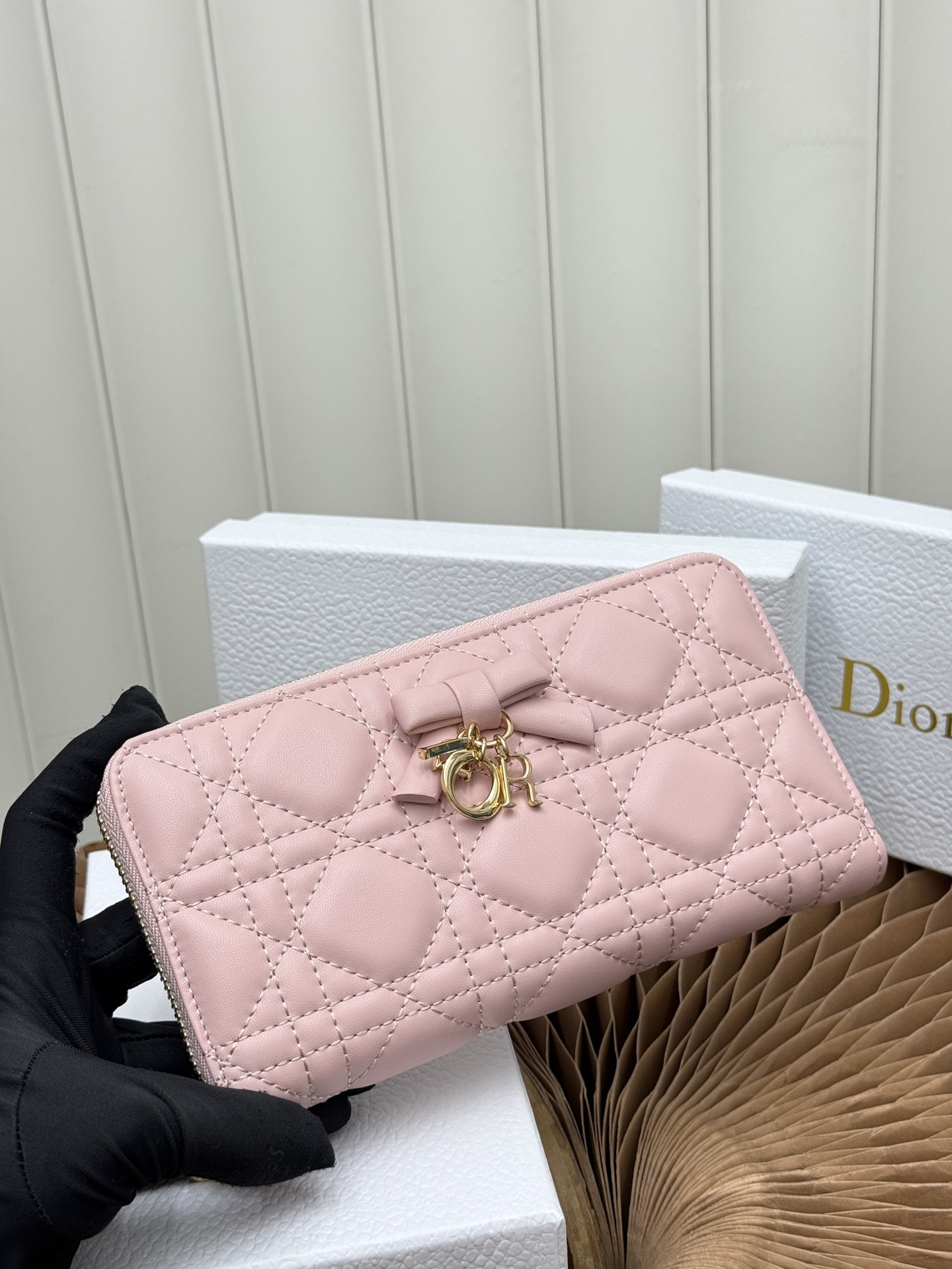 Dior Voyageur Slim Wallet in Blue Dior Oblique - Image 4