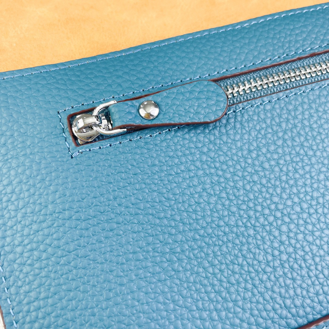 Hermès Silk’in Barenia Calfskin Wallet - Image 4