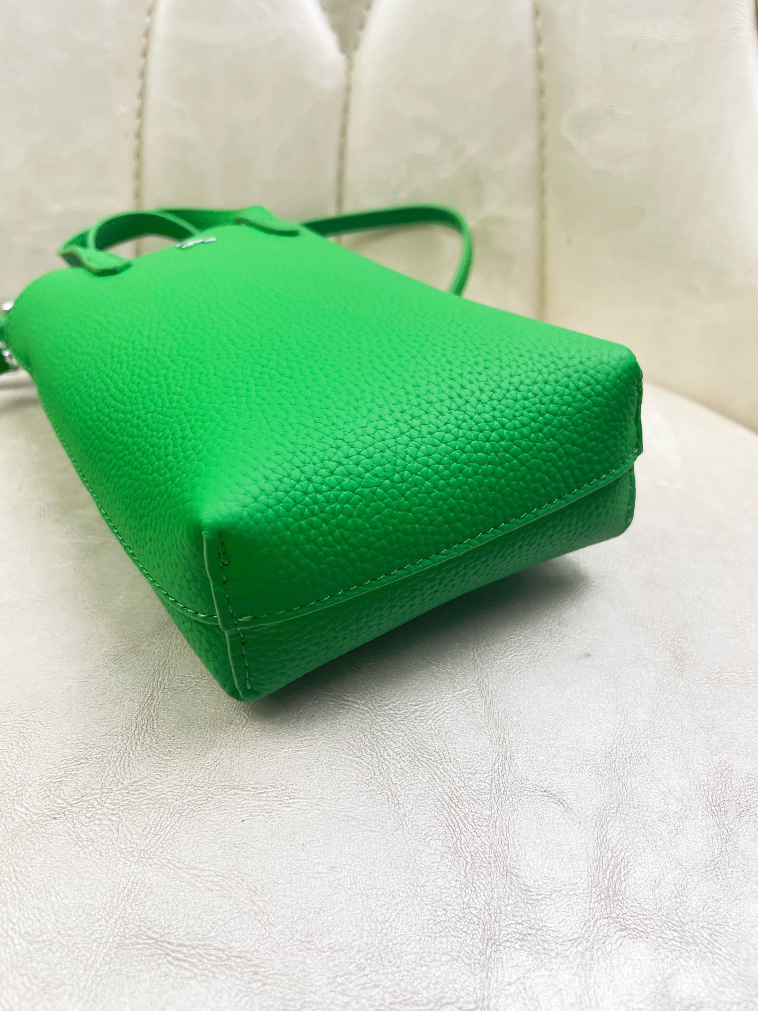 Hermès Leather Phone Bag - Image 4