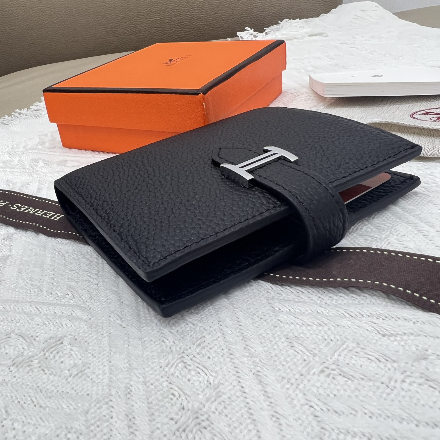 Hermès Constance Lychee-Grain Leather Shoulder Bag - Image 4