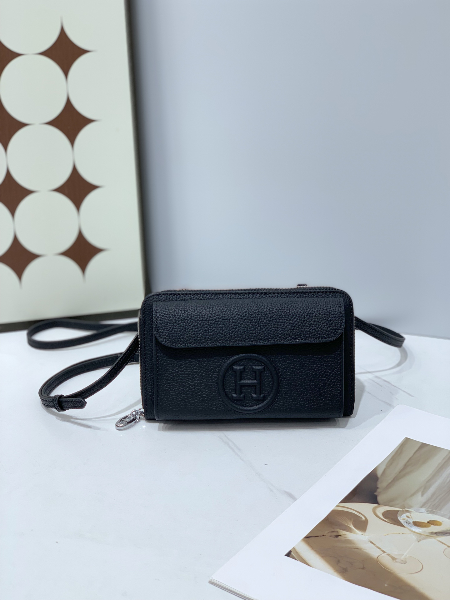 Hermès Togo Calfskin Shoulder Bag 502-2 - Image 4