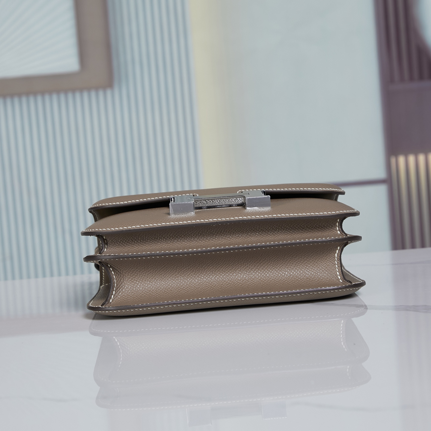 Hermès Constance 19 Shoulder Crossbody Bag - Image 4
