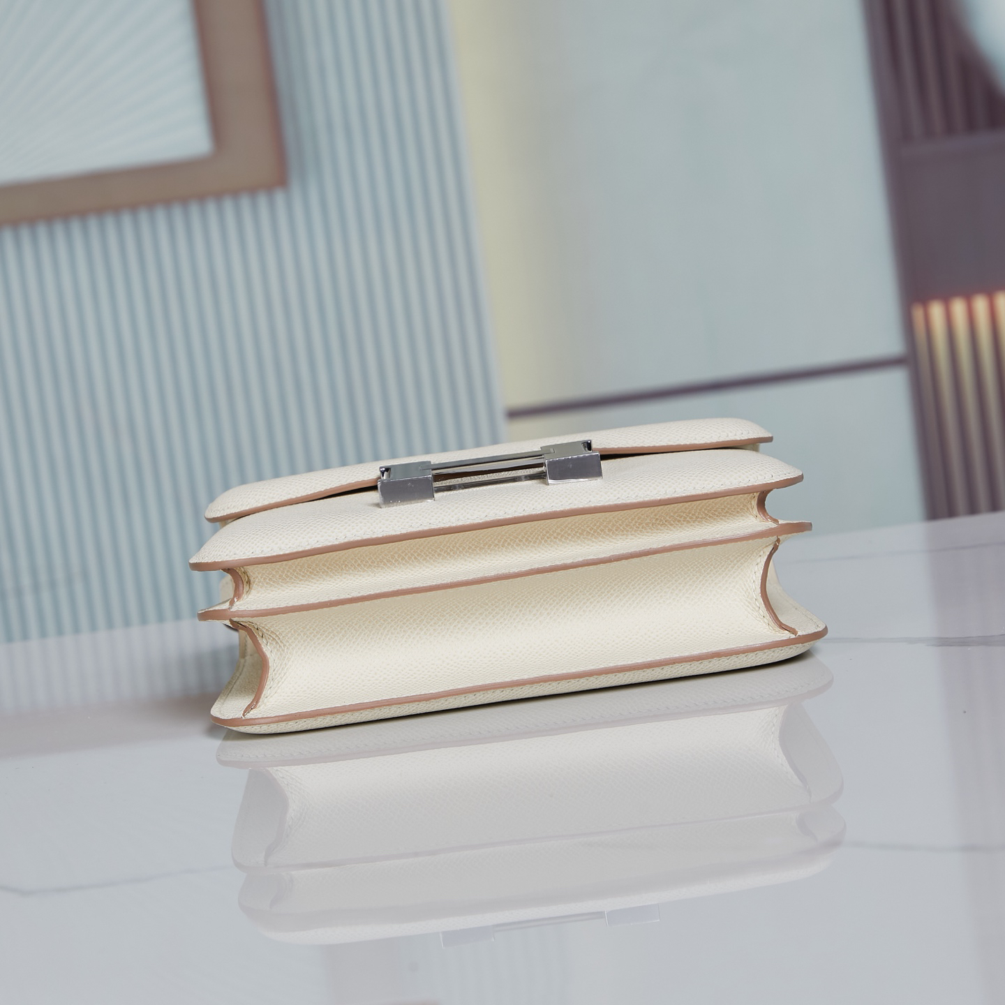 Hermès Constance 19 Shoulder Crossbody Bag - Image 4