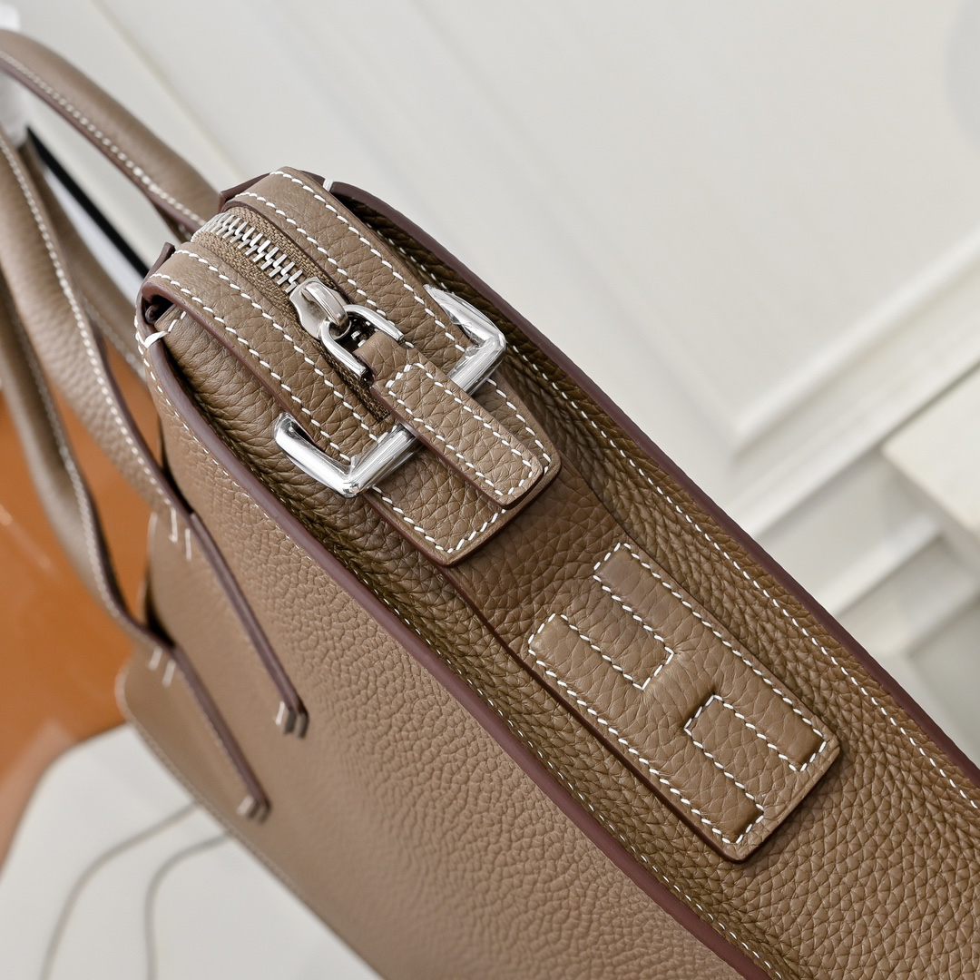 Hermes Men's Briefcase - Image 4