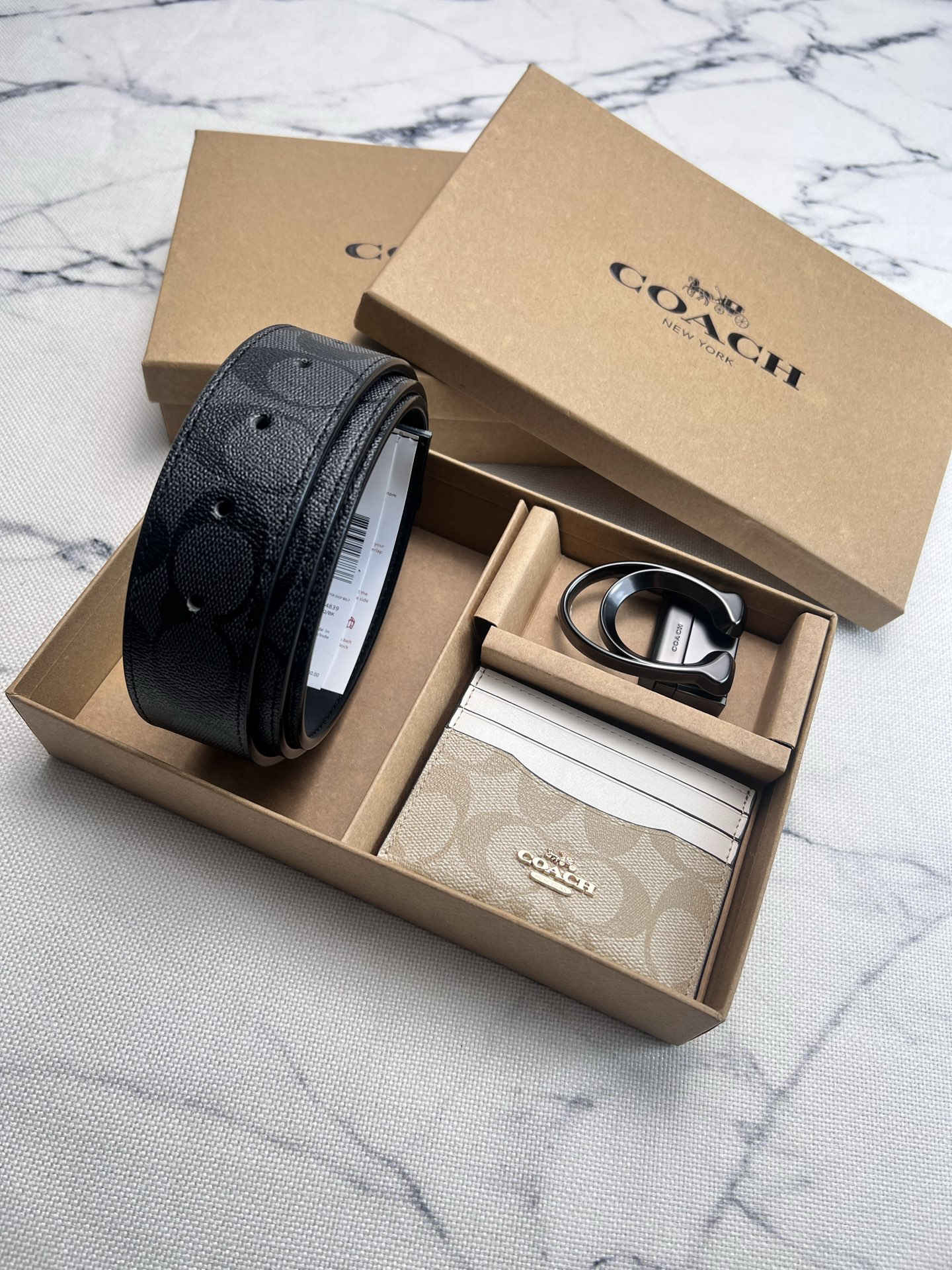 Coach F64839 Men's Leather Belt and CH415 Card Holder Set - Image 4