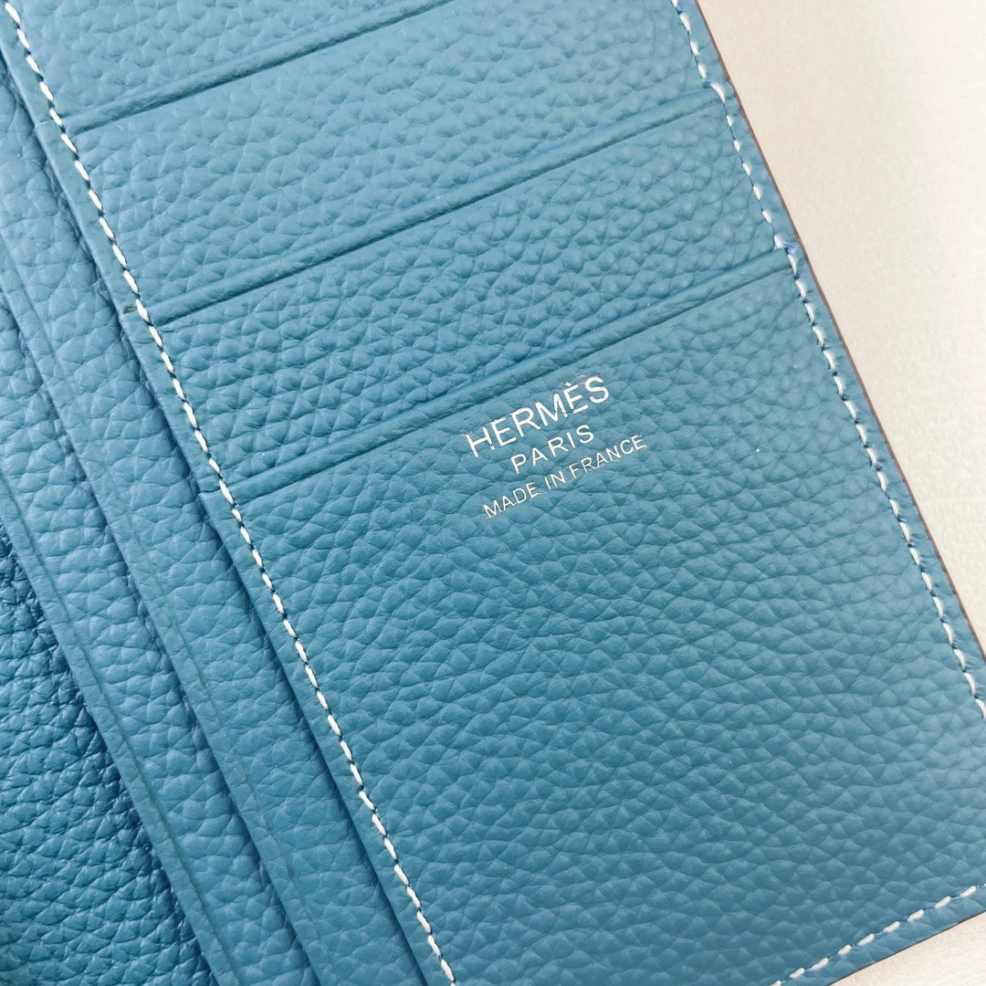 Hermès Evercolor Calfskin Long Wallet with Contrasting Saddle Stitching - Image 4