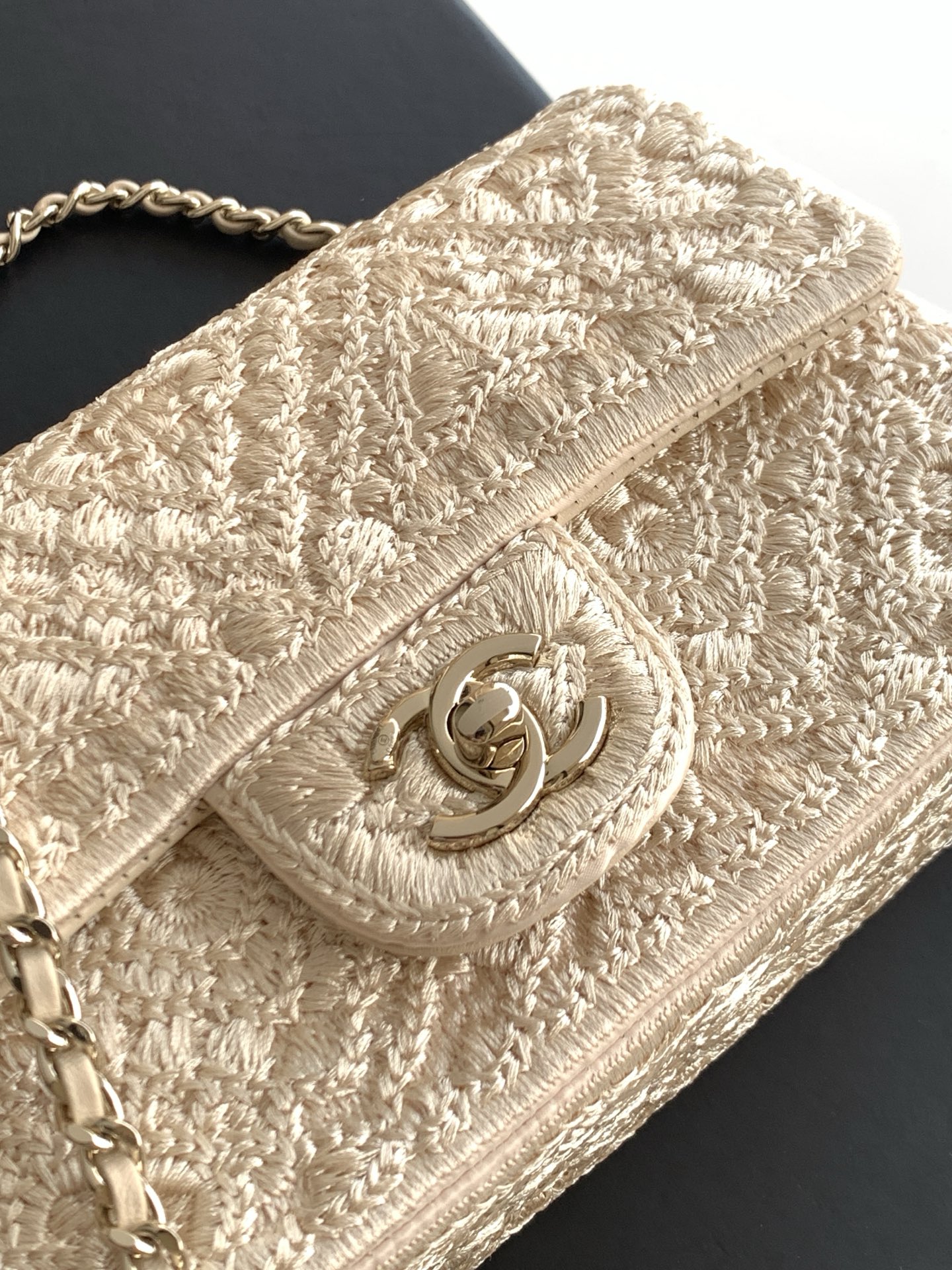 26-Gauge Woven Wool Shoulder Bag with Double C Hardware and Leather-Woven Chain Strap - Image 5