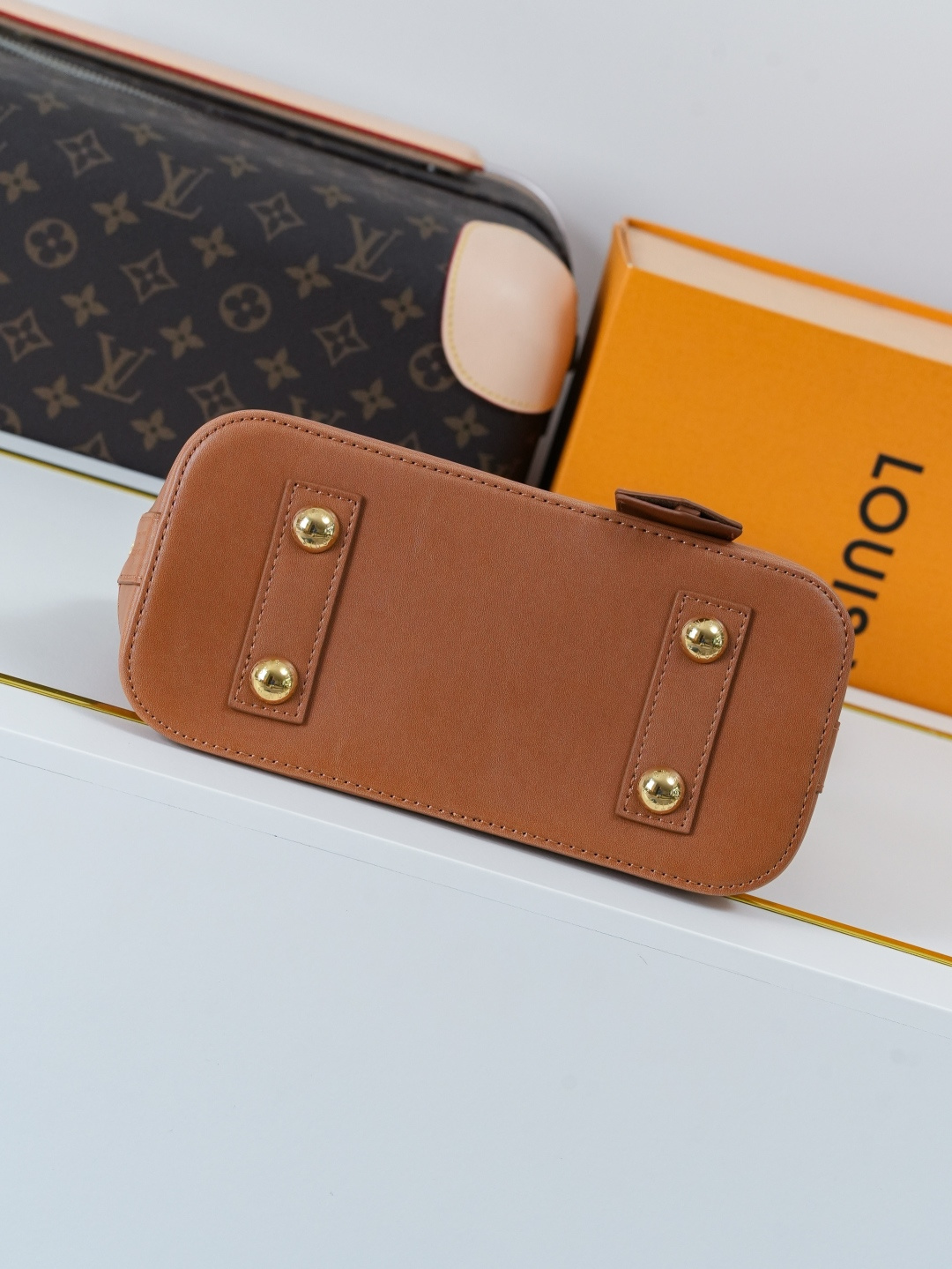 Louis Vuitton Alma BB M29491 Brown Leather Handbag - Image 5