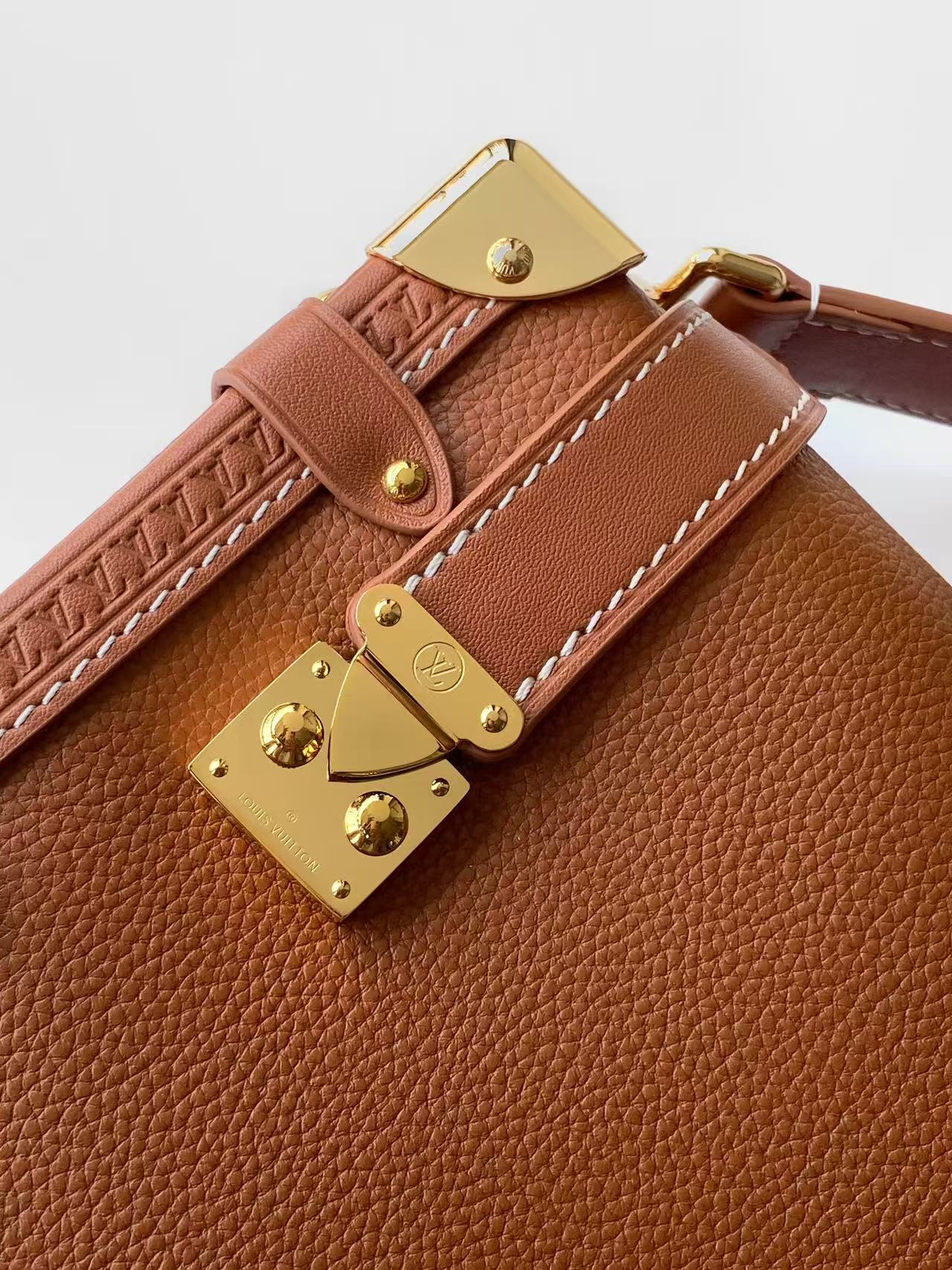 Louis Vuitton Side Trunk Medium Handbag - Image 5