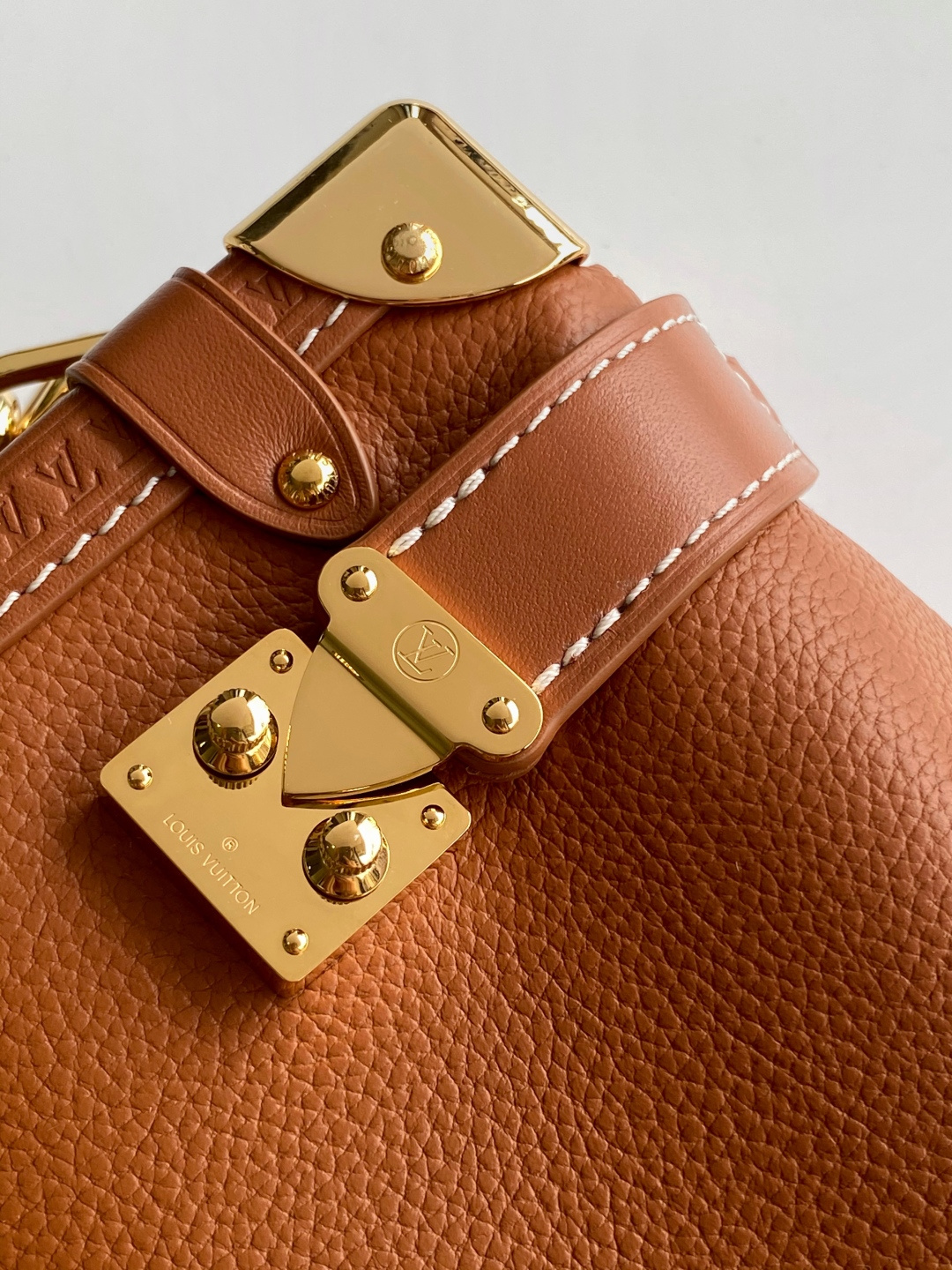 Louis Vuitton Side Trunk Medium Handbag - Image 5
