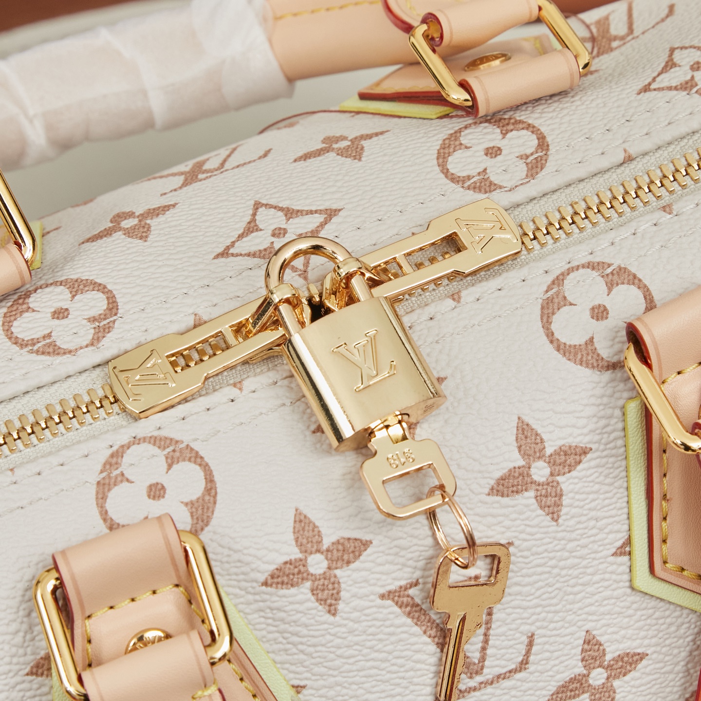 Louis Vuitton M2A038 Crafty Sedy Bandoulière Bag - Image 5