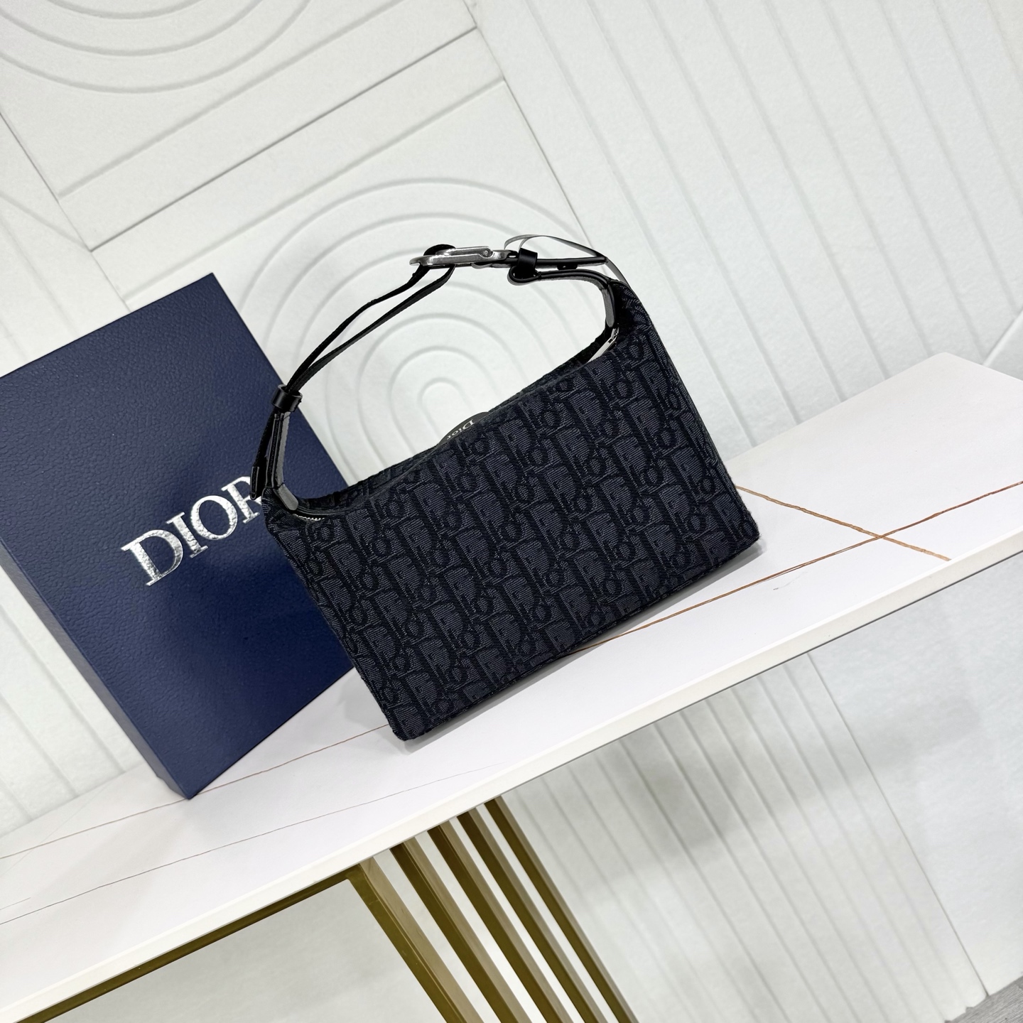 Dior Jett Handbag in Black Oblique Fabric - Image 5