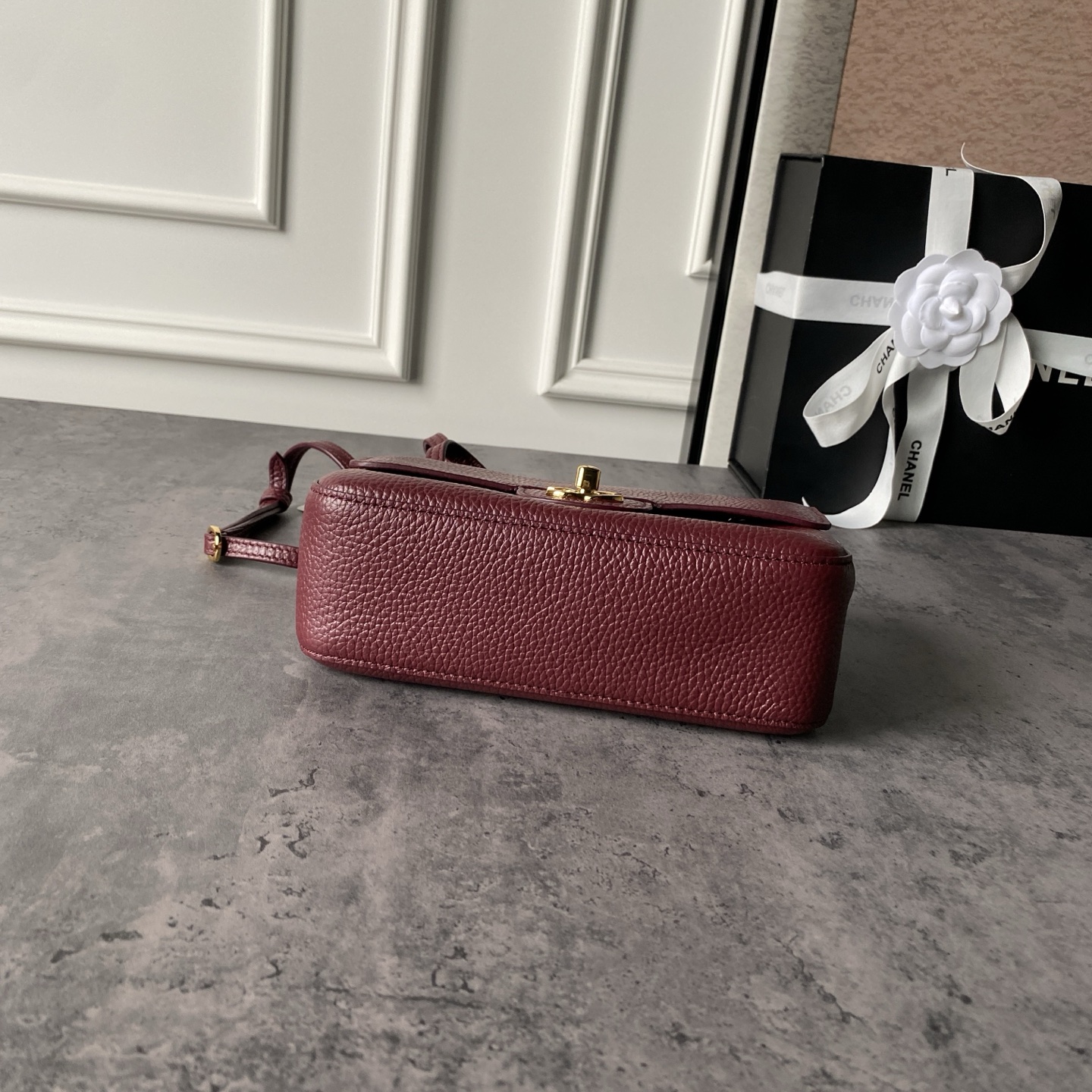 Chanel Mini Flap Shoulder Bag AS6573 - Image 5
