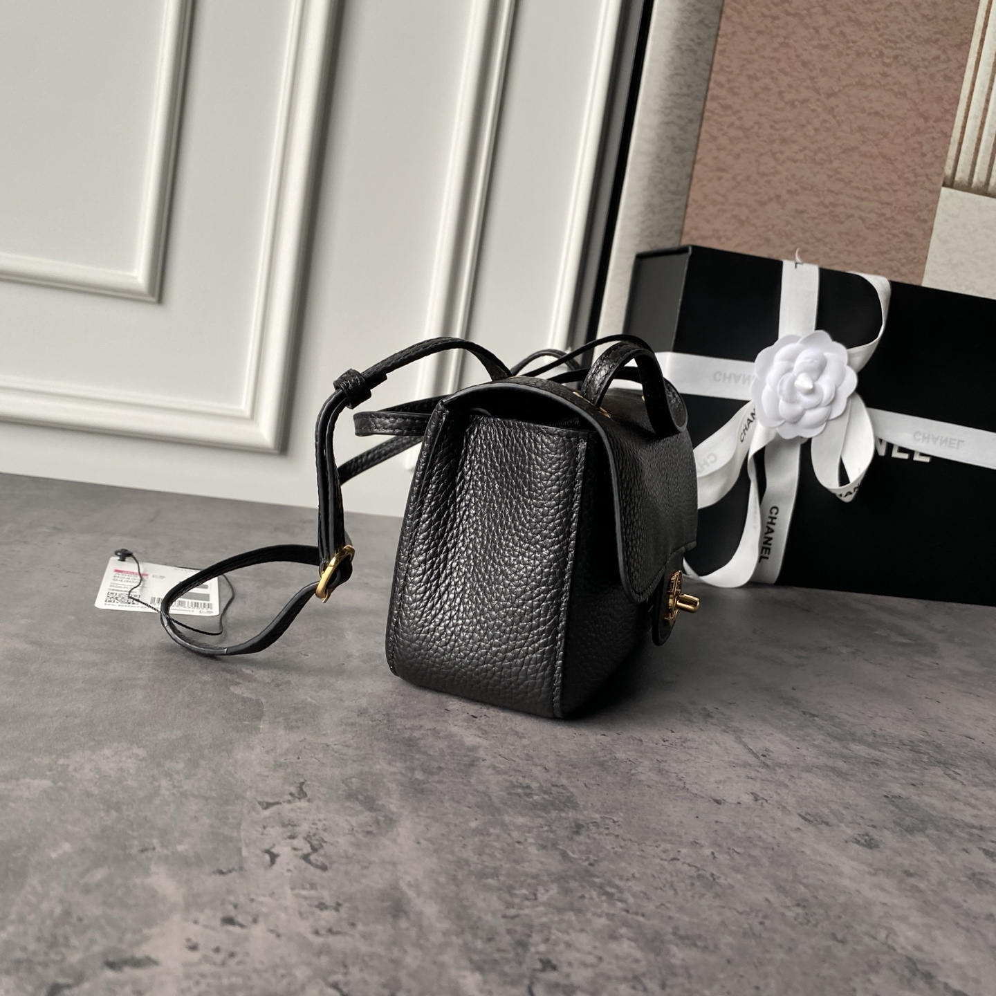 Chanel Mini Flap Shoulder Bag 26B AS6573 - Image 5