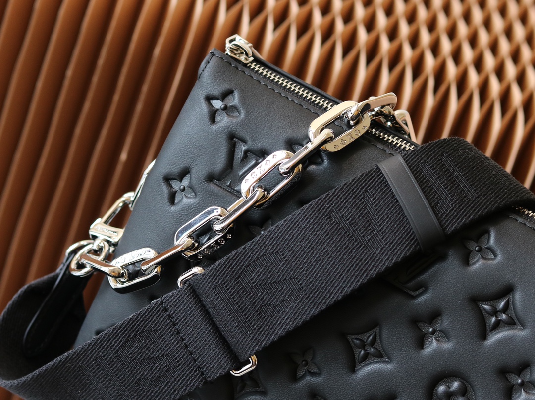 Louis Vuitton Coussin Small Black Lambskin Shoulder Bag - Image 5