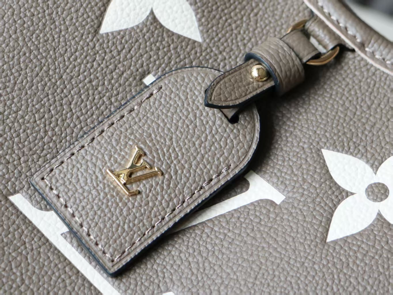 Louis Vuitton CarryAll Small Handbag in Monogram Empreinte Embossed Leather - Image 5