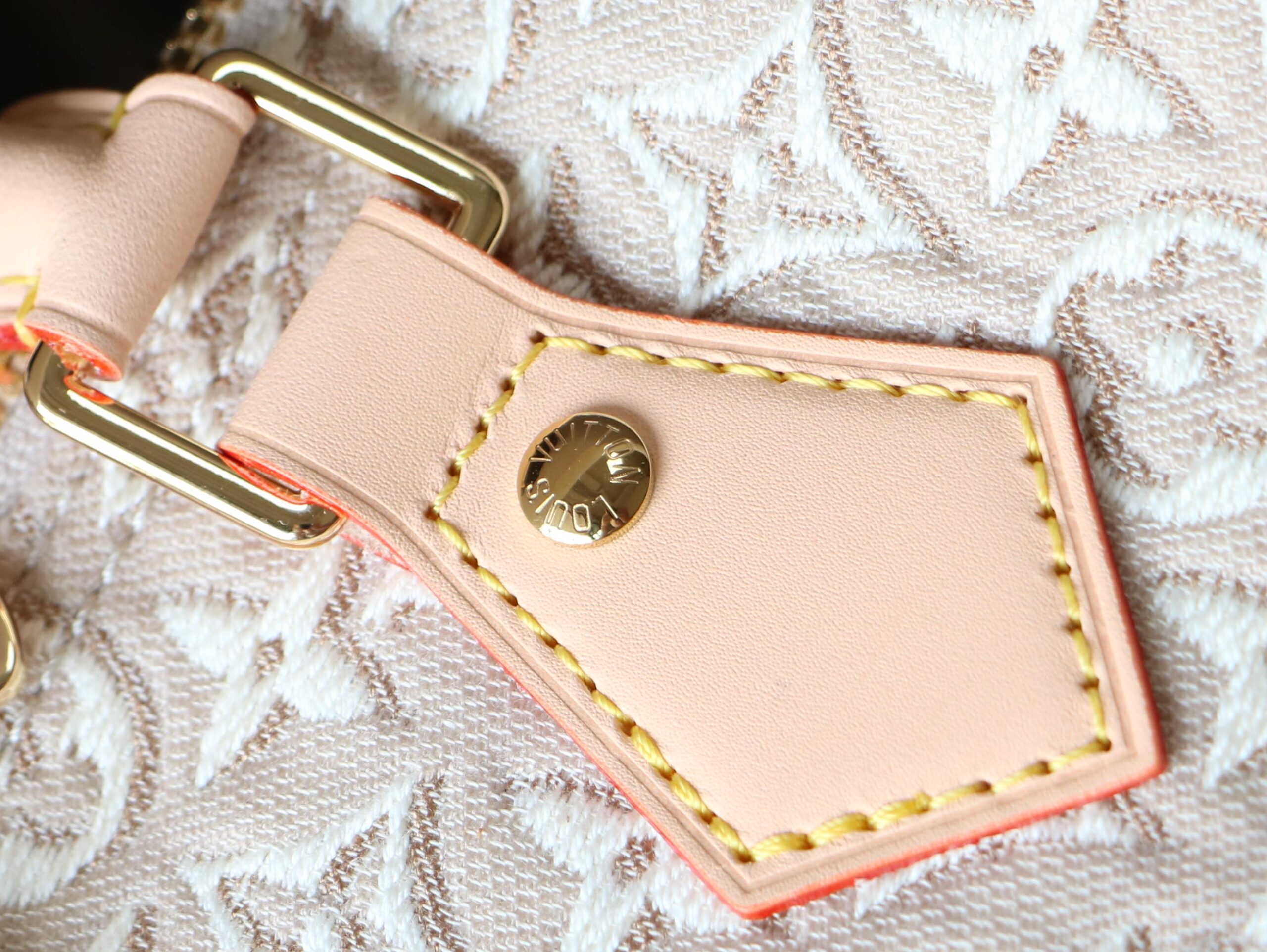 Louis Vuitton Speedy Soft 30 Handbag - Image 5