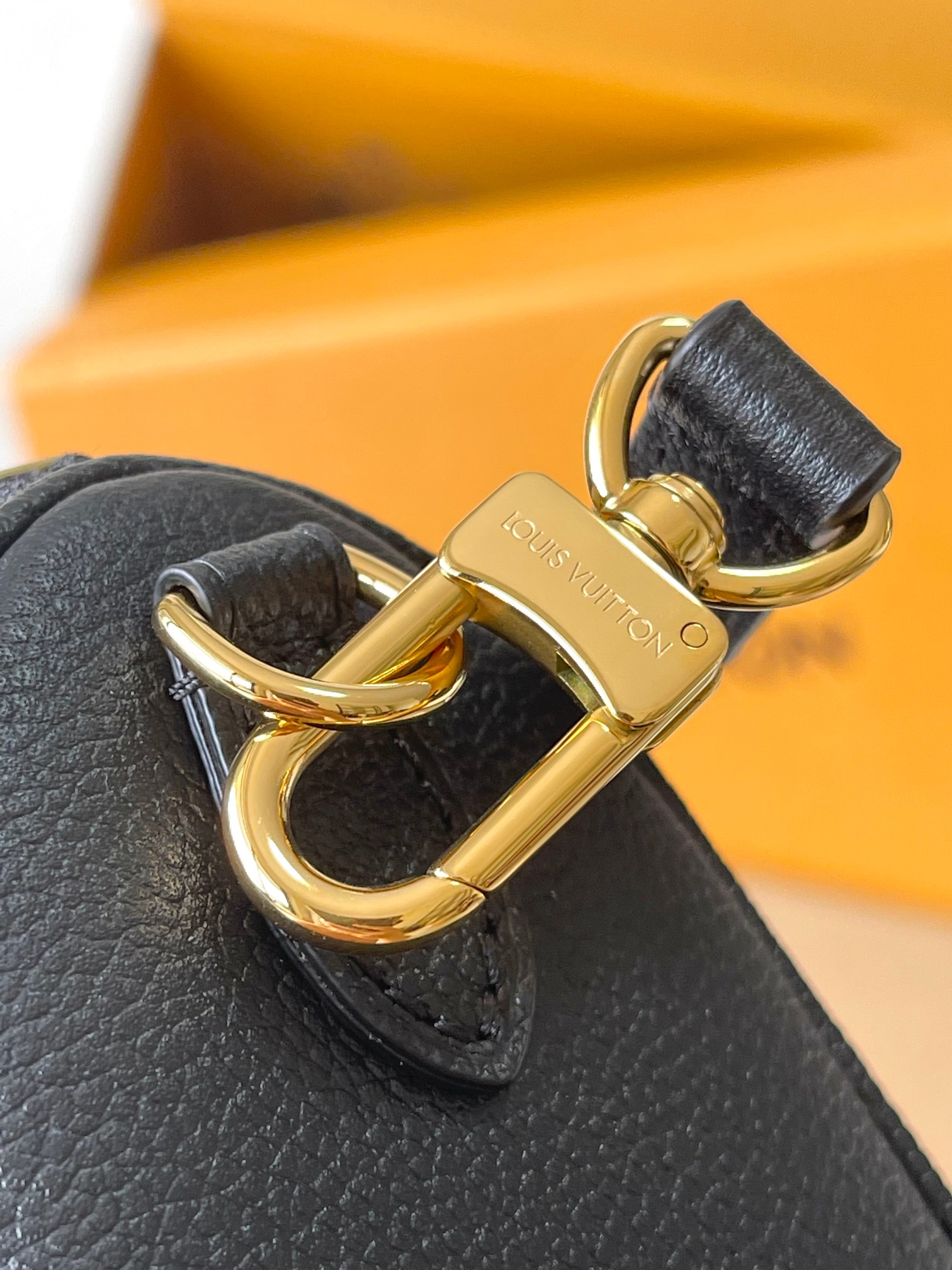 Louis Vuitton Nano Speedy Handbag M81456 - Image 5