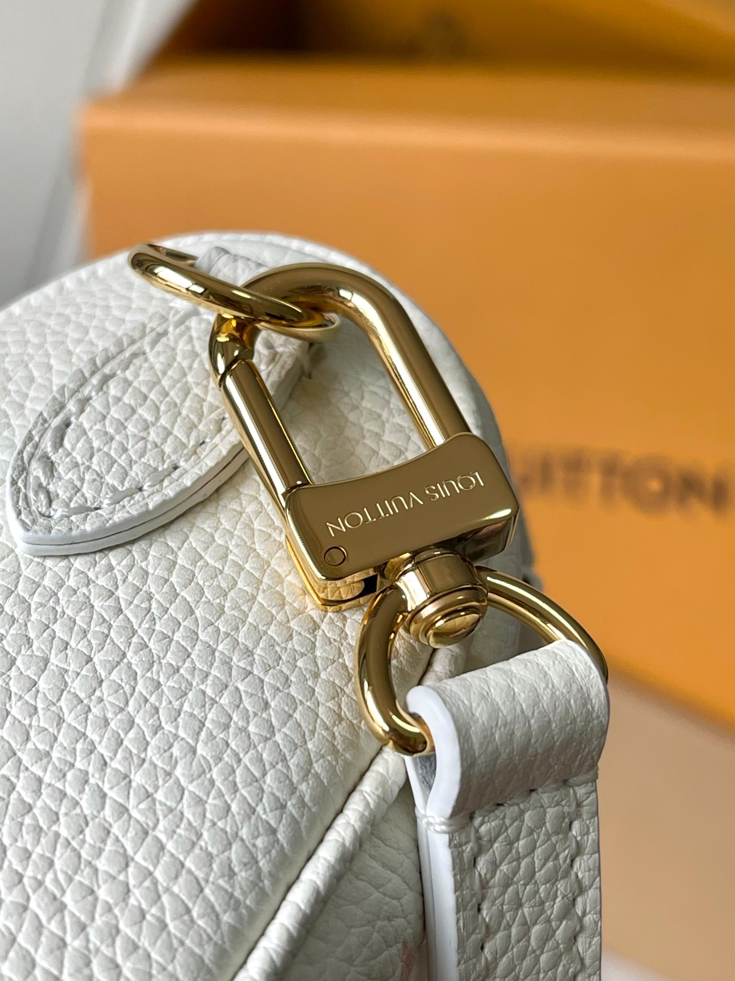 Louis Vuitton Nano Speedy Handbag M81913 - Image 5
